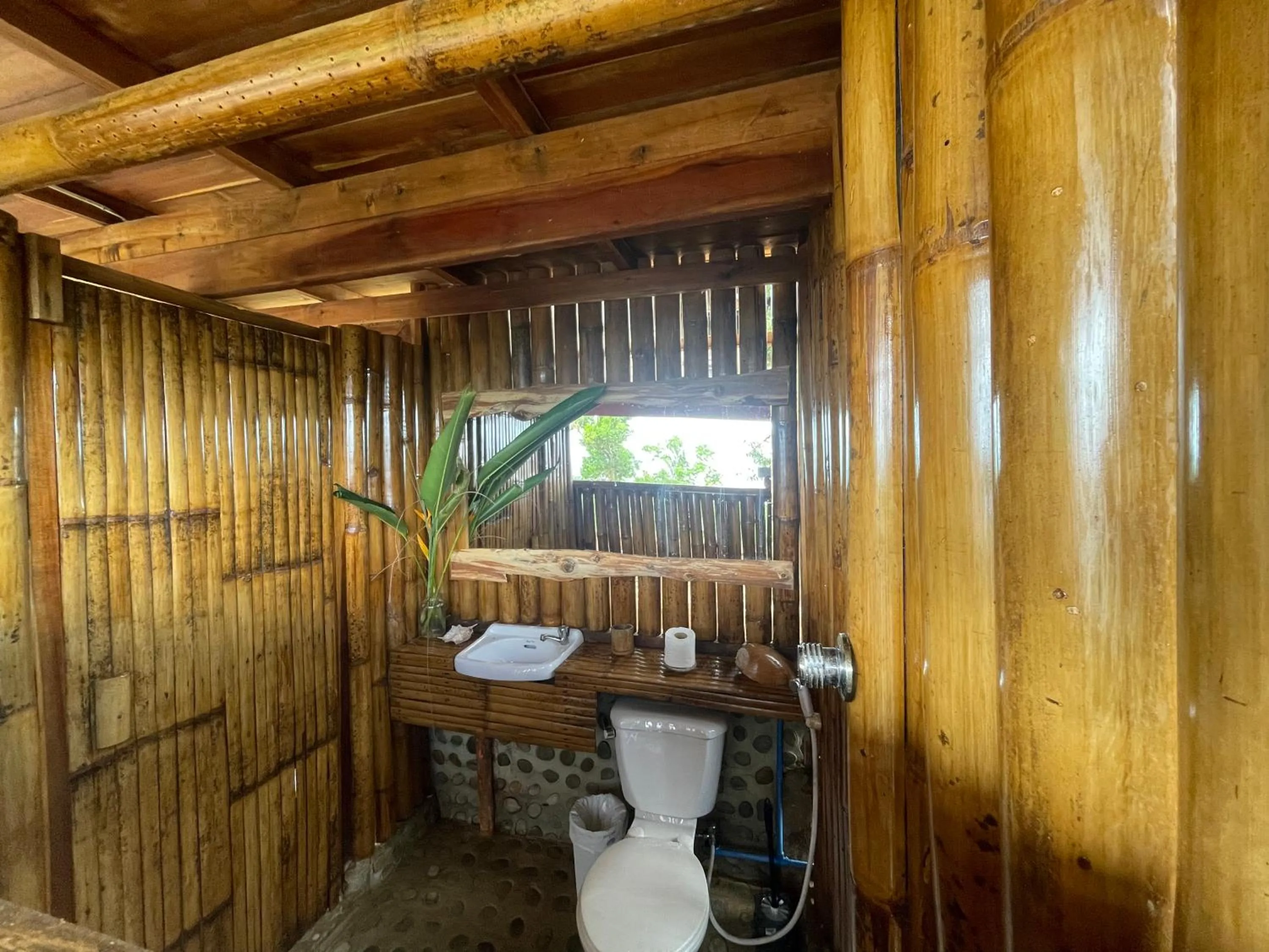 Bathroom in Jungle bar Resto & Cottages