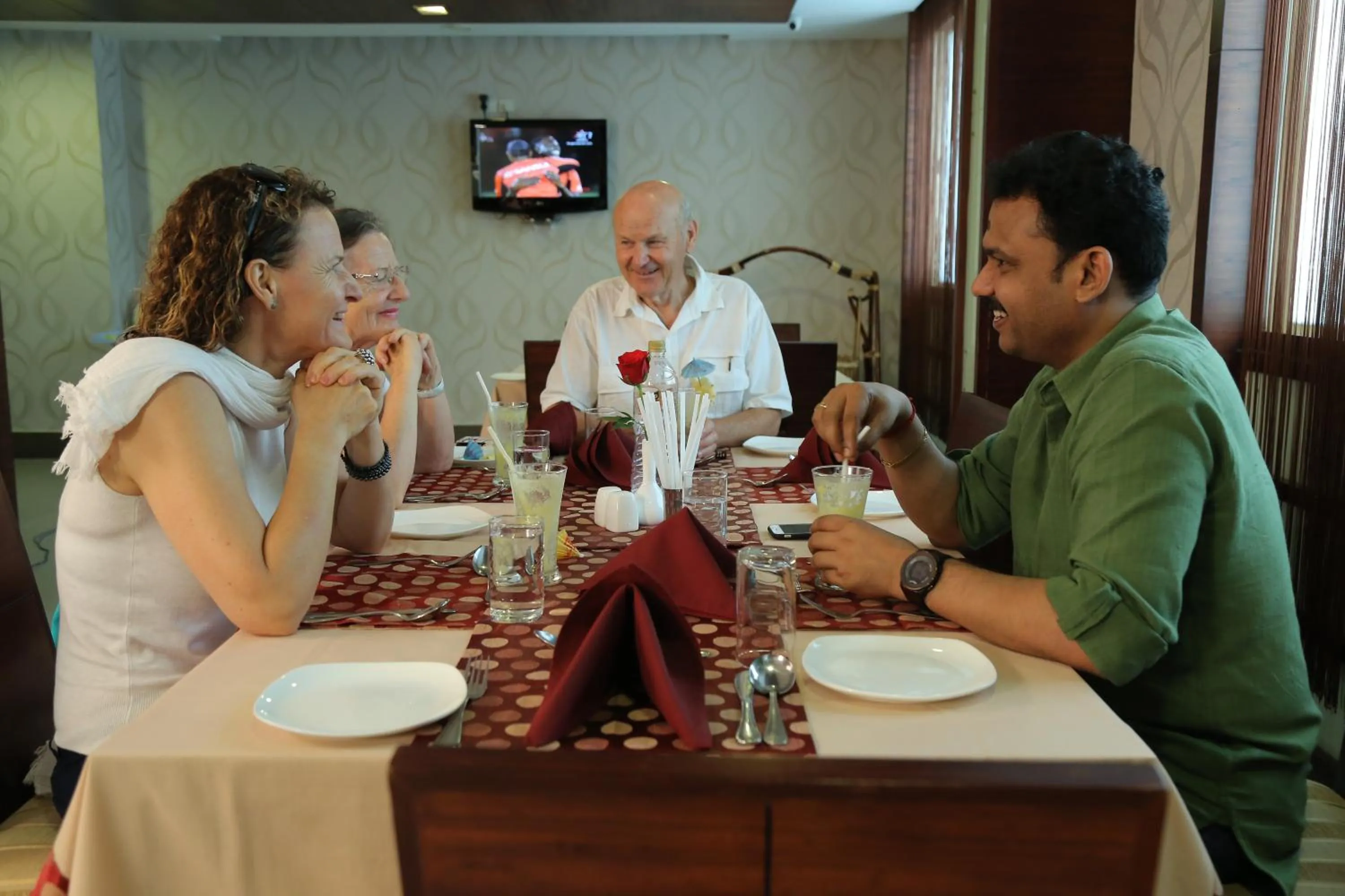 Restaurant/places to eat in Hotel White Gate Residency -near to Vaikom Sri Mahadeva Temple