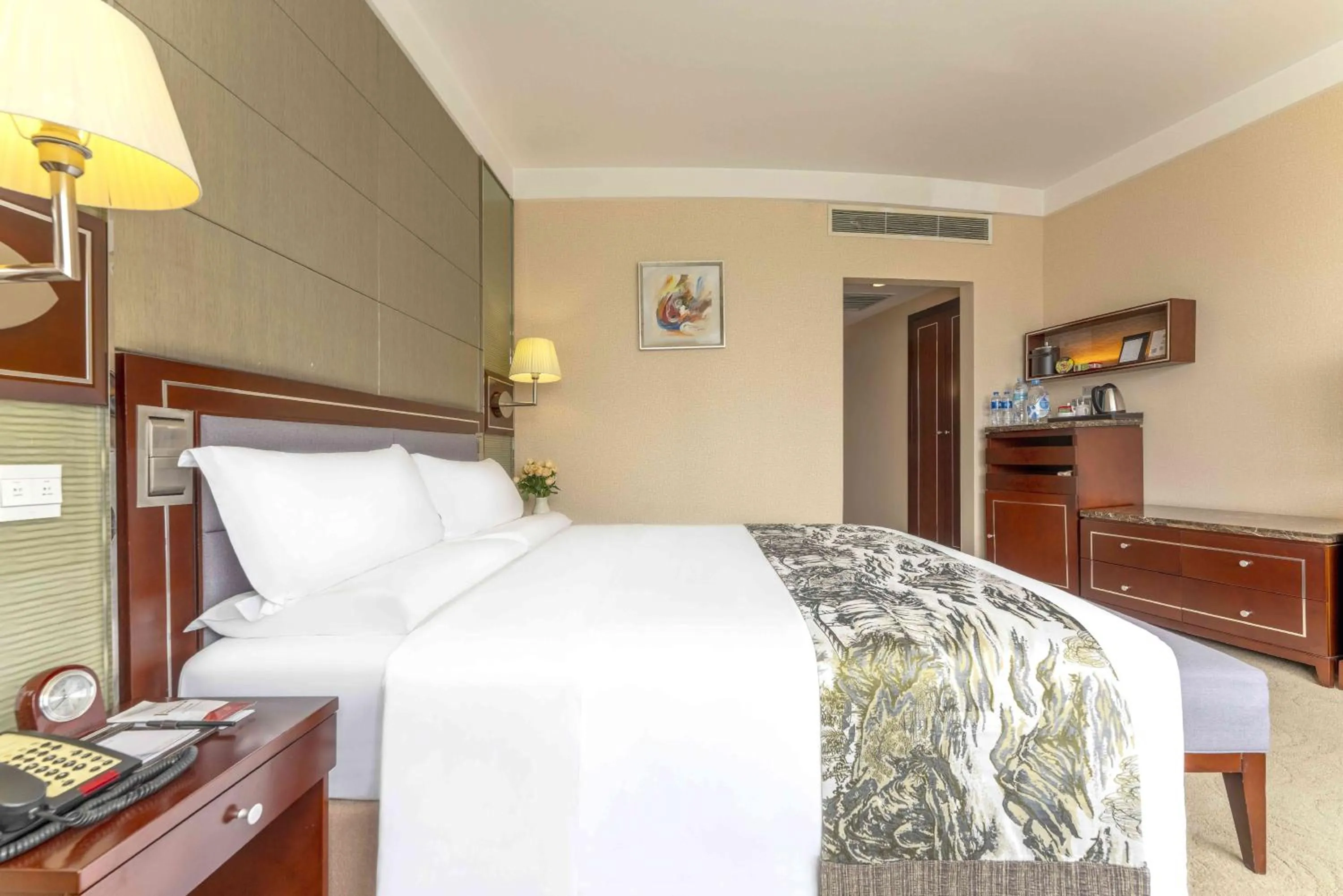 Bed in Yun-Zen Century Hotel