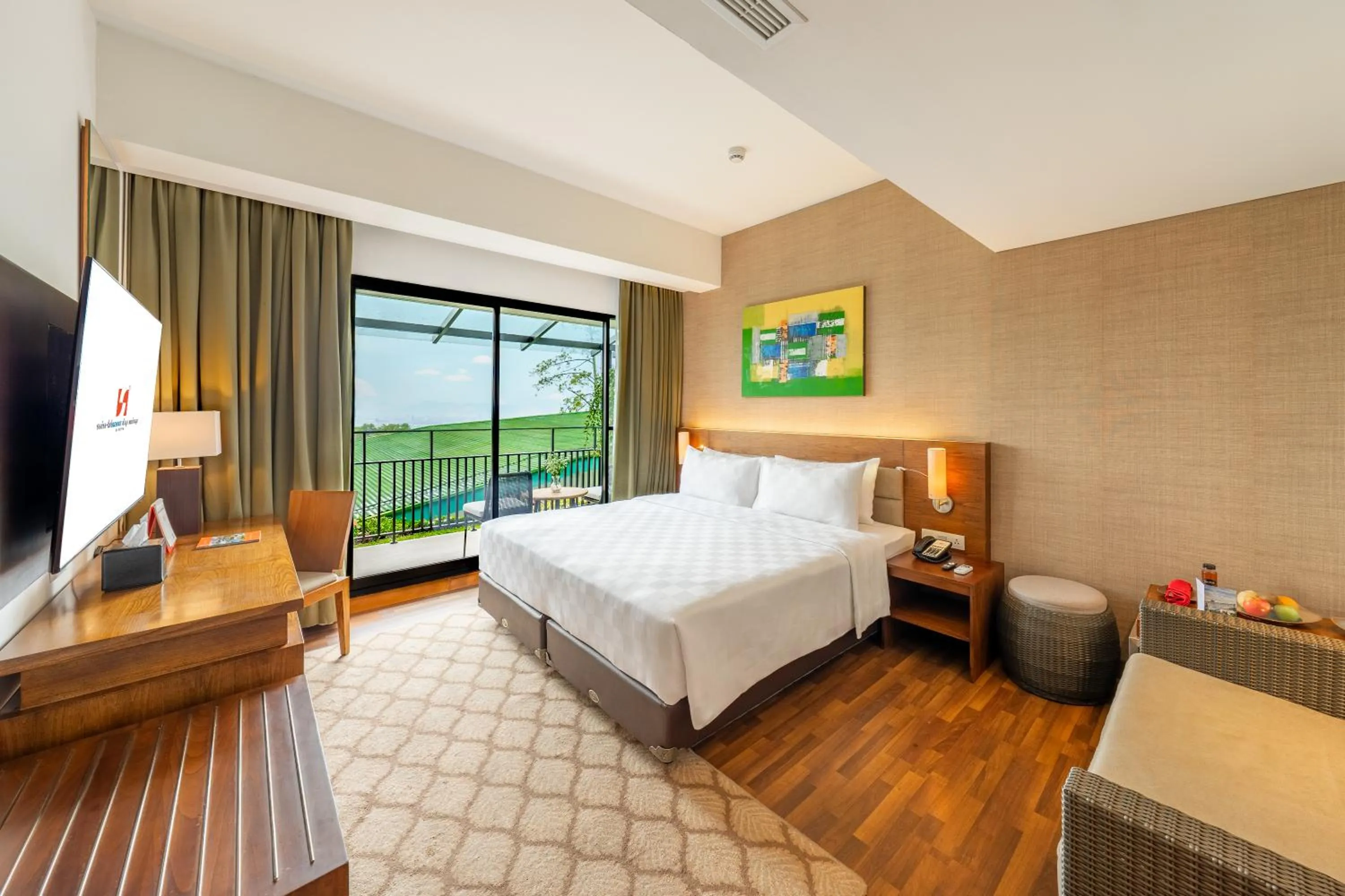 Bedroom, Bed in Swiss-Belresort Dago Heritage