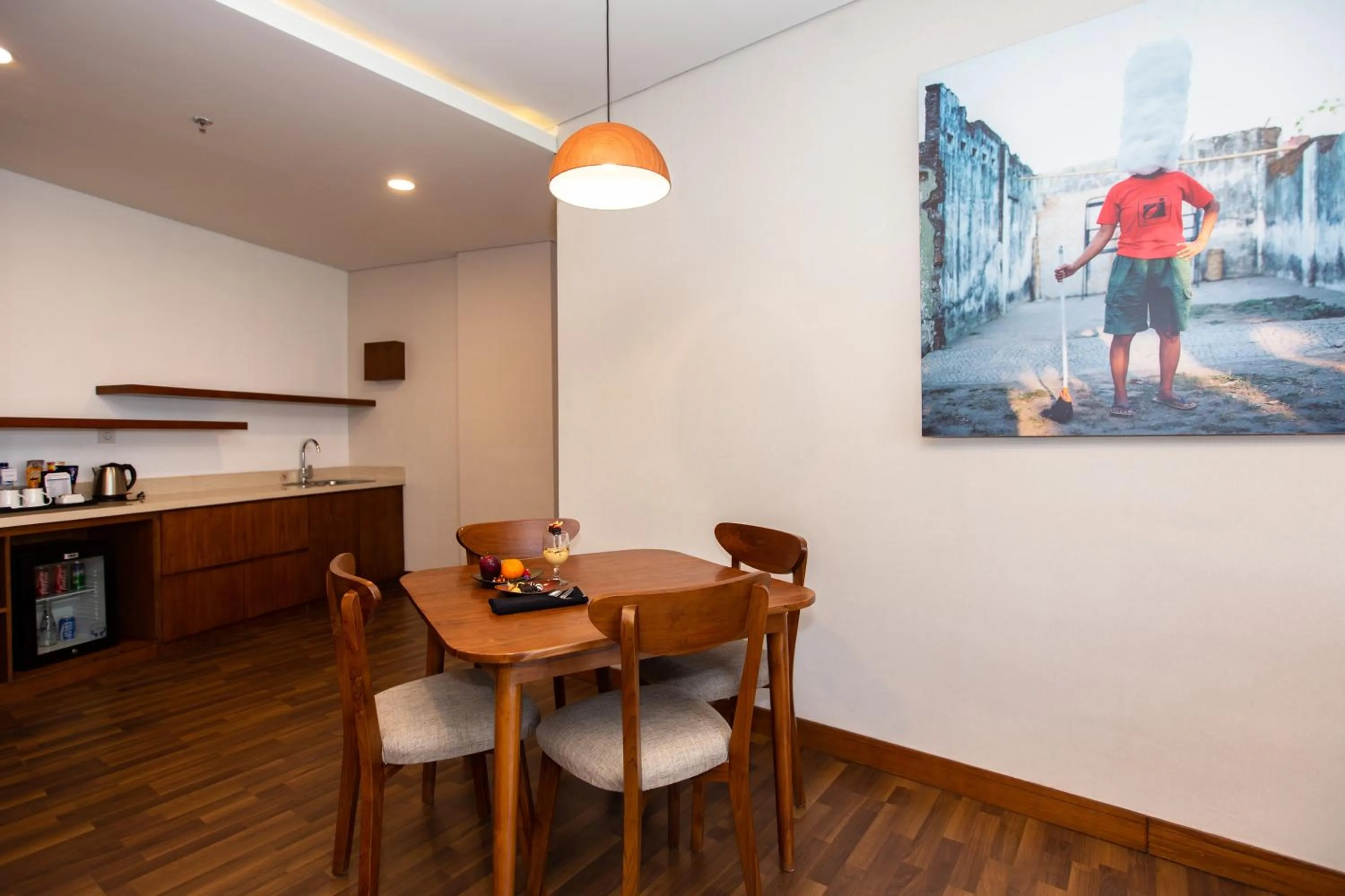 Dining area in Swiss-Belresort Dago Heritage