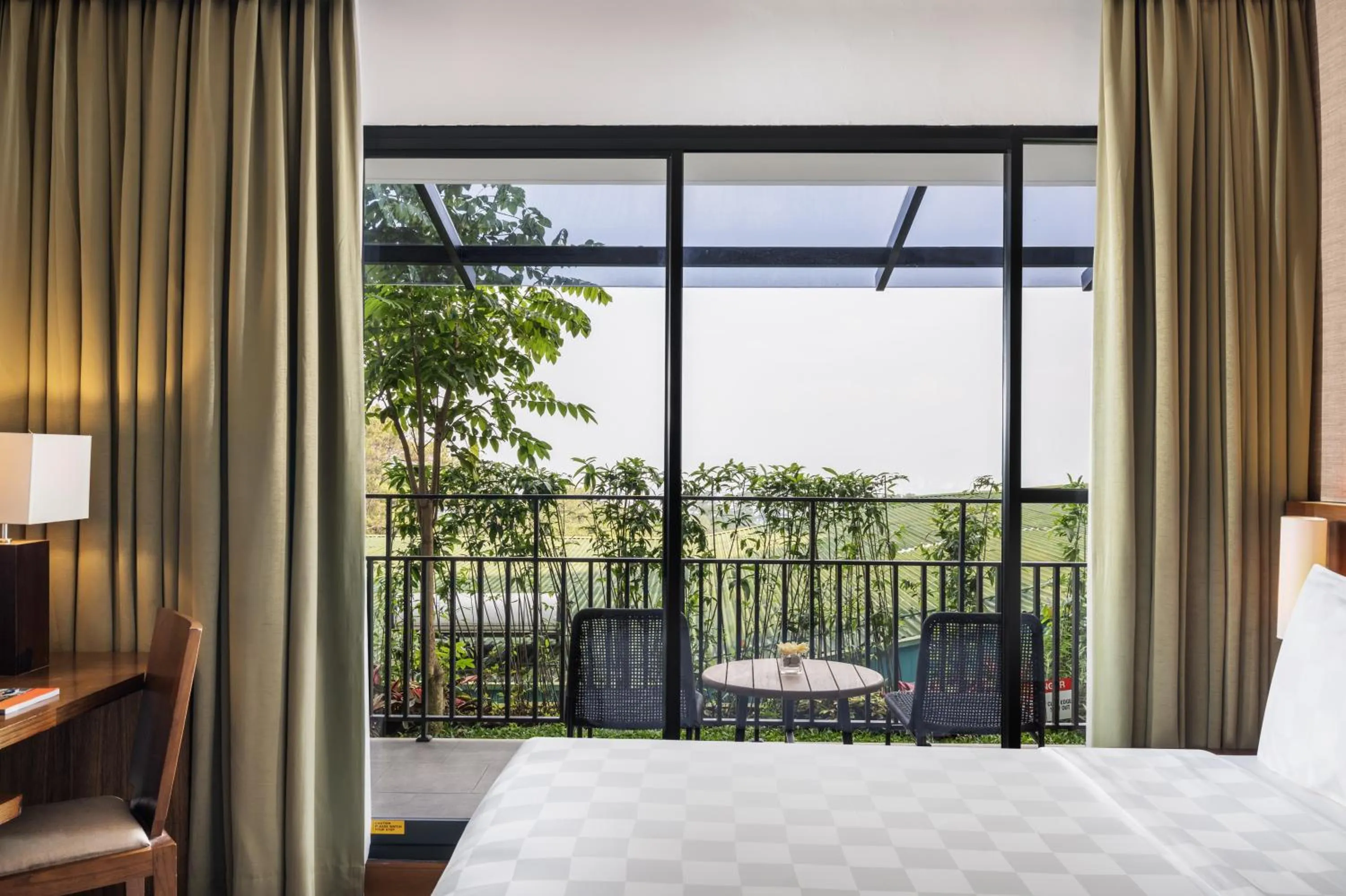 Bedroom, Bed in Swiss-Belresort Dago Heritage