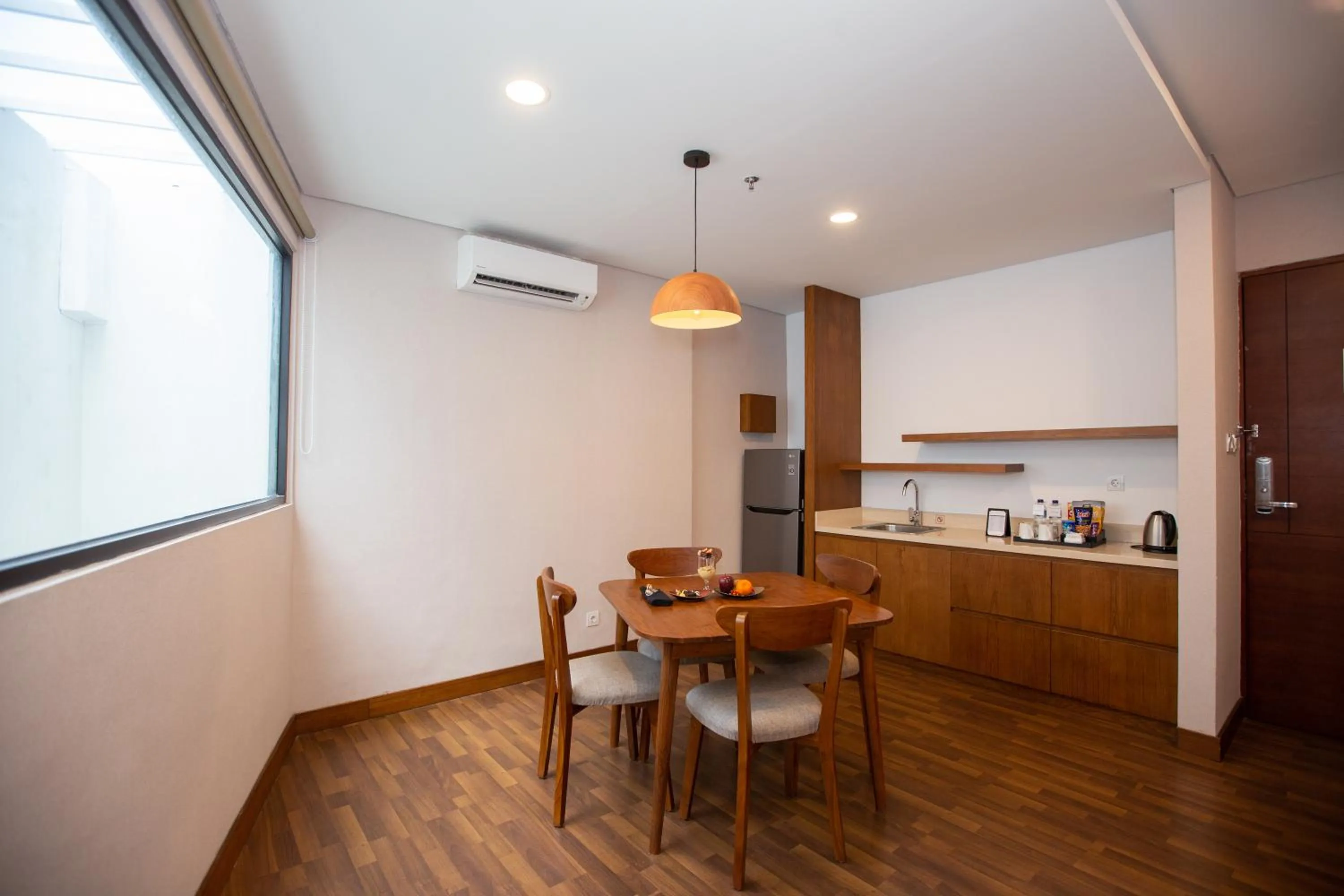 Dining area in Swiss-Belresort Dago Heritage