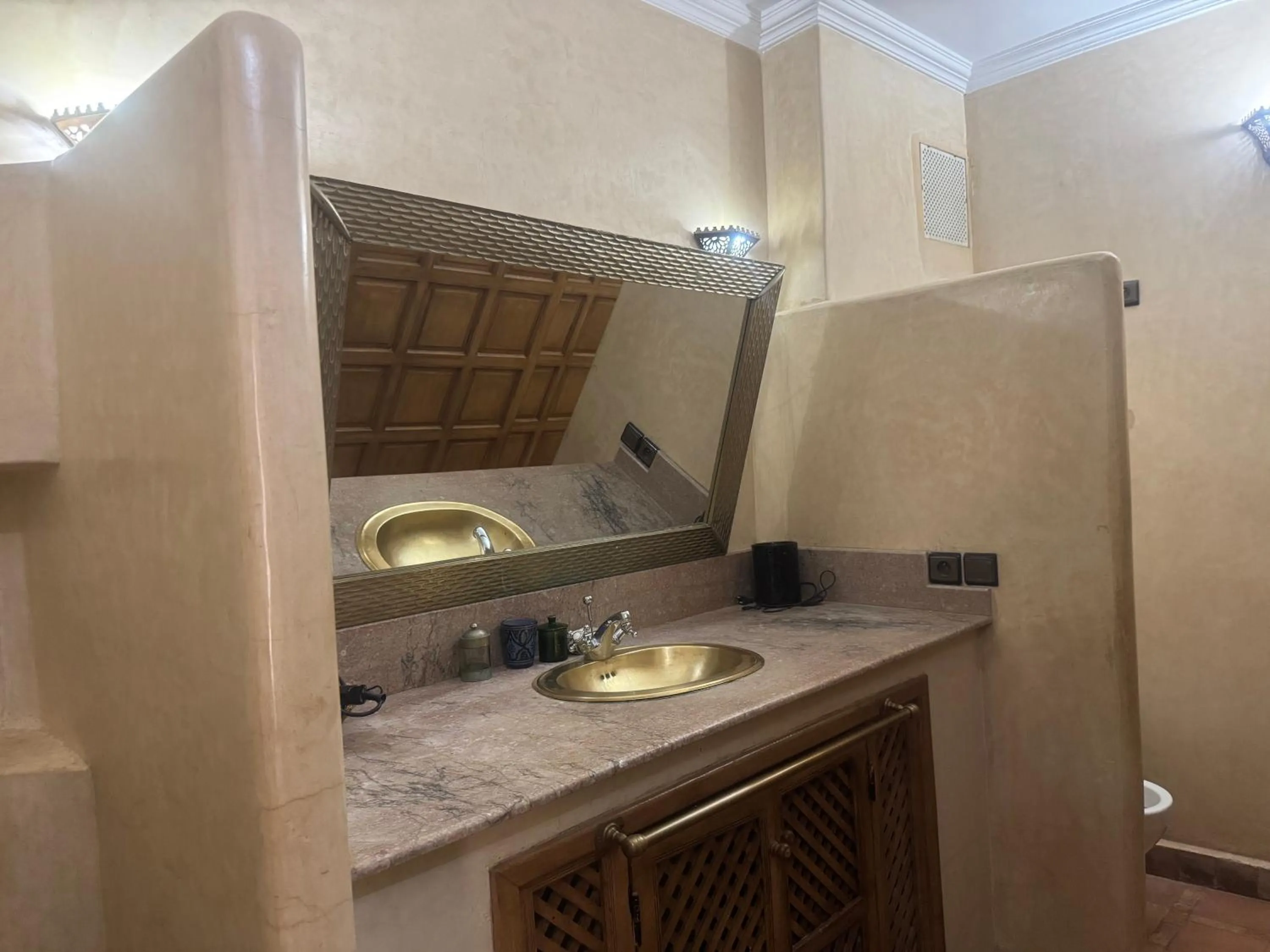 Bathroom in Riad Daria Suites & Spa