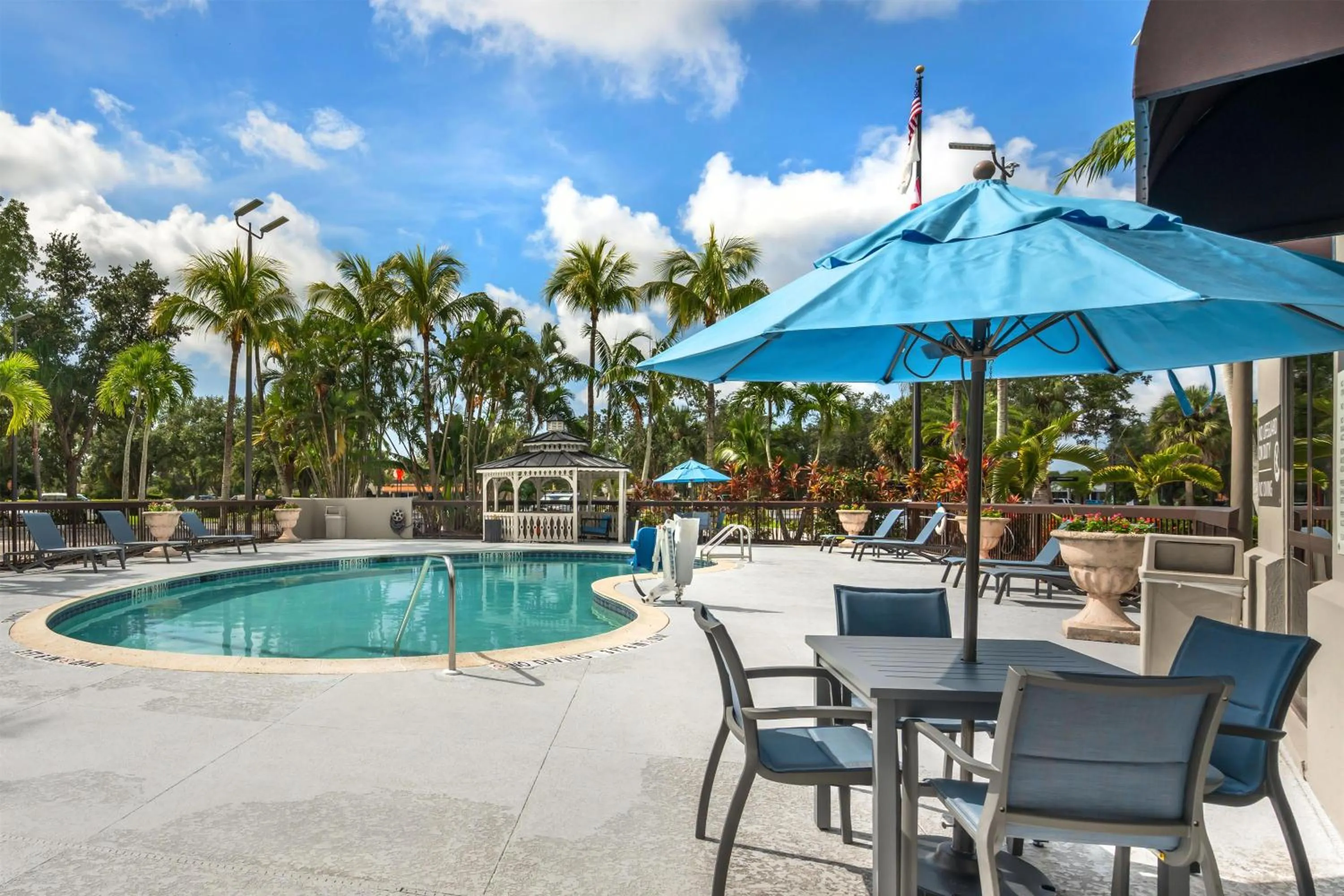 Pool view in Hampton Inn Fort Myers-Airport & I-75