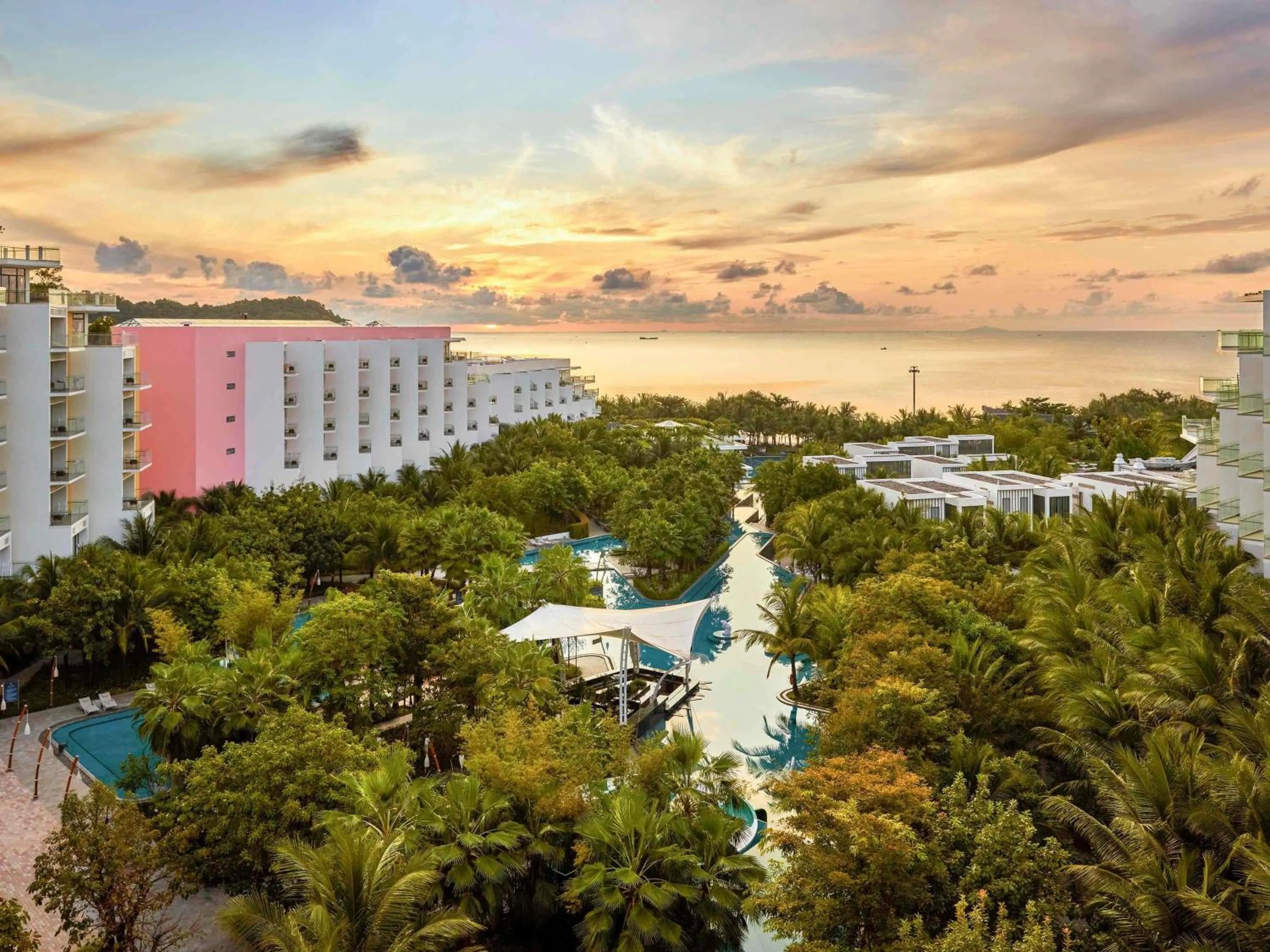 Property building in Premier Residences Phu Quoc Emerald Bay Managed by Accor