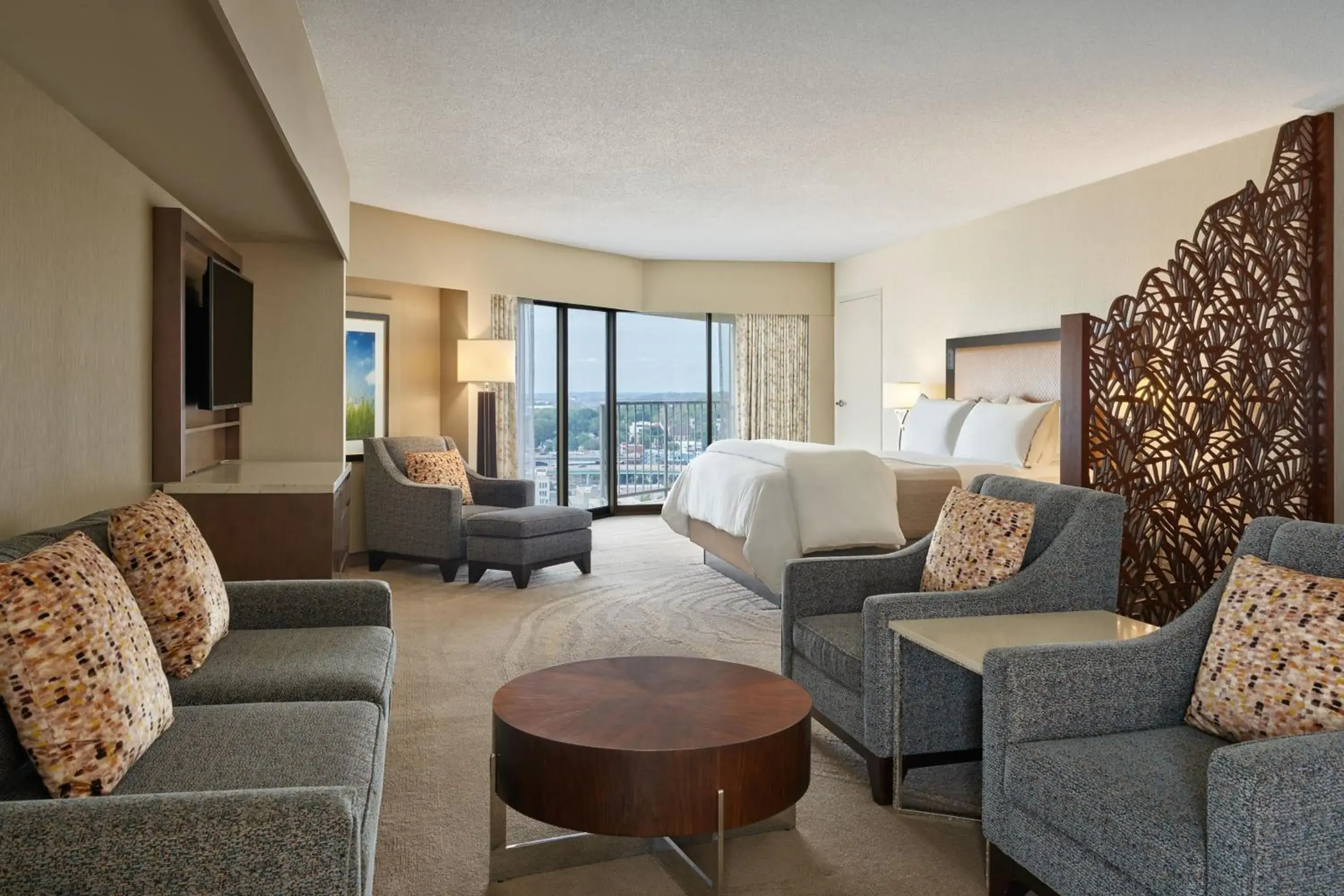 Corner King Junior Suite in The Westin Kansas City at Crown Center Corner King Junior Suite in The Westin Kansas City at Crown Center