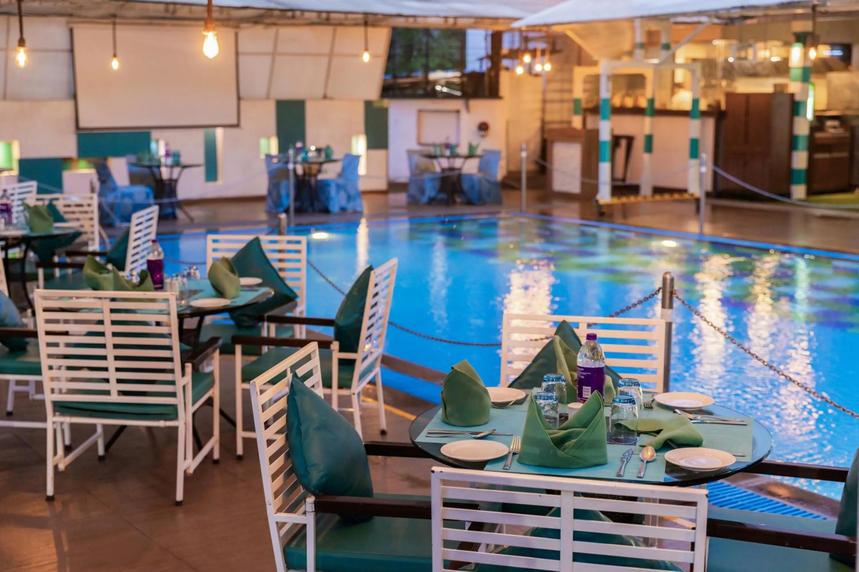 Restaurant/places to eat in Sayaji Pune