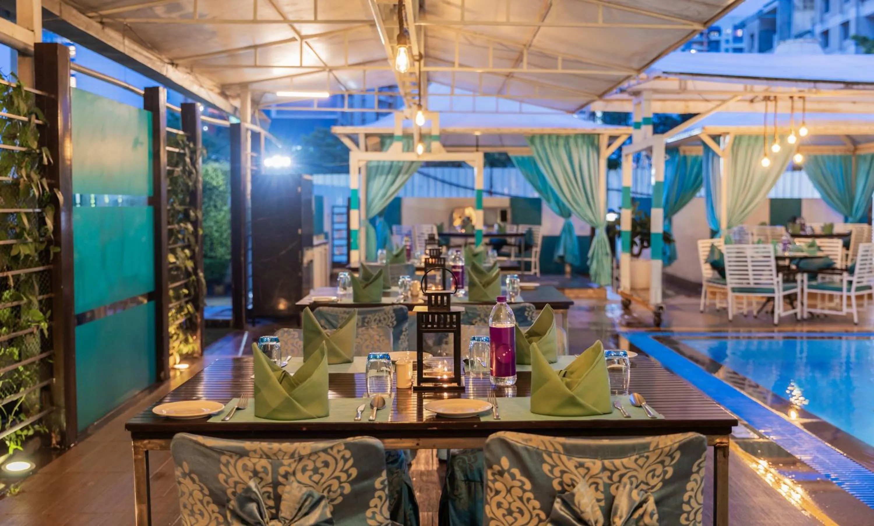 Restaurant/places to eat in Sayaji Pune