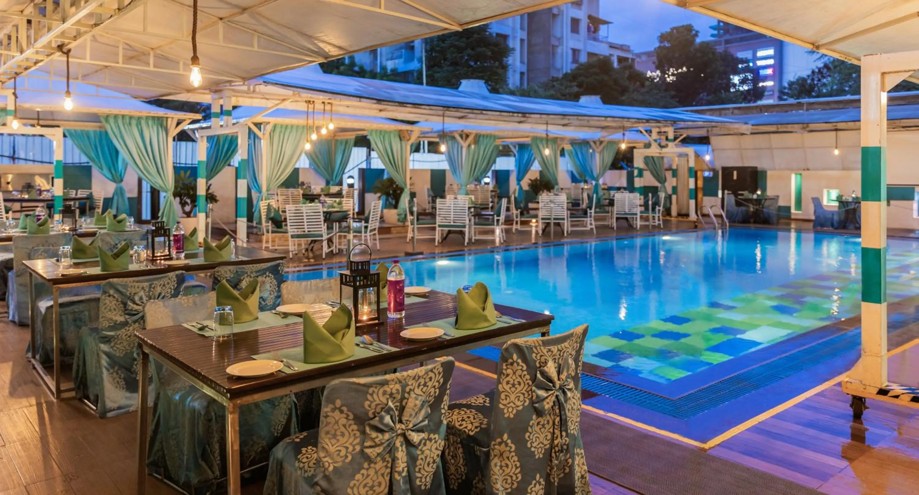 Restaurant/places to eat in Sayaji Pune