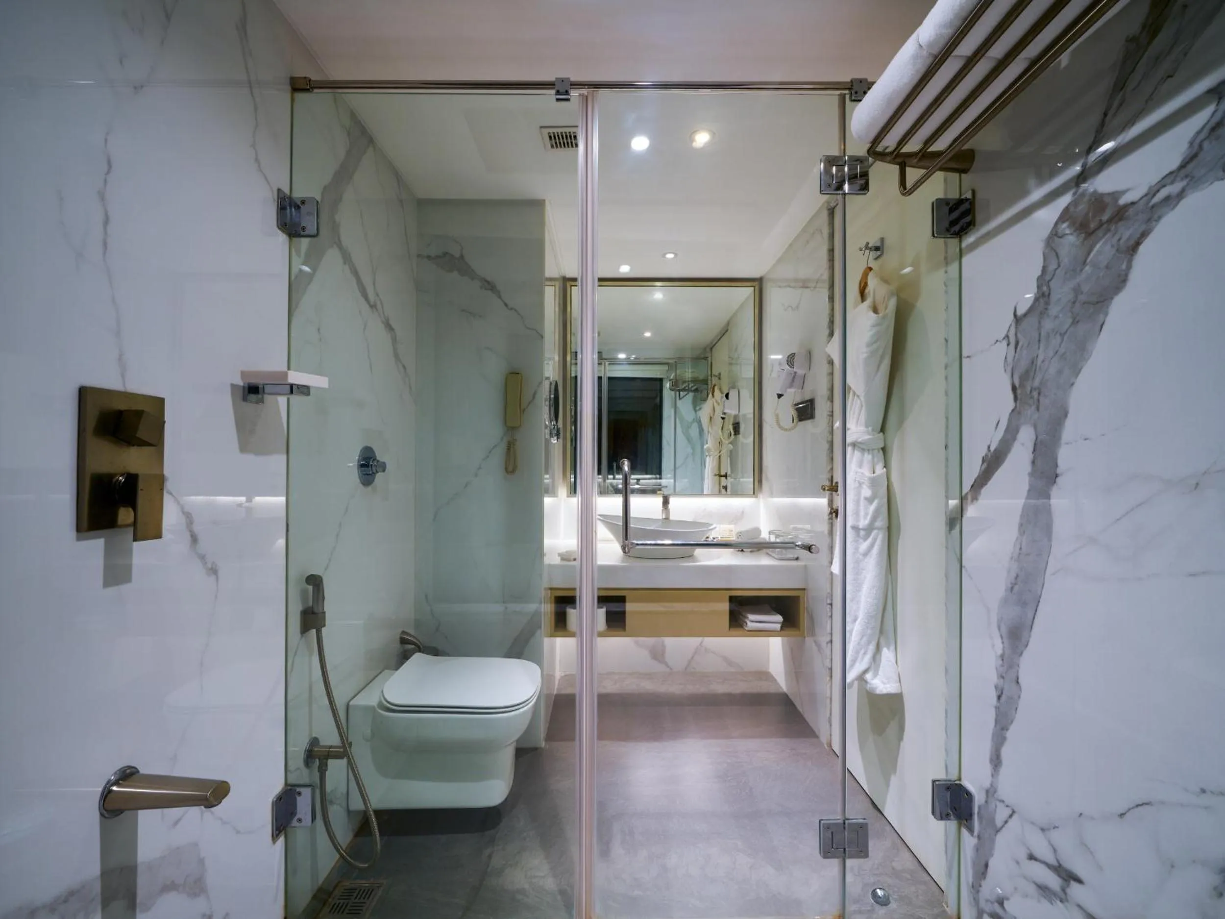 Shower in Sayaji Pune