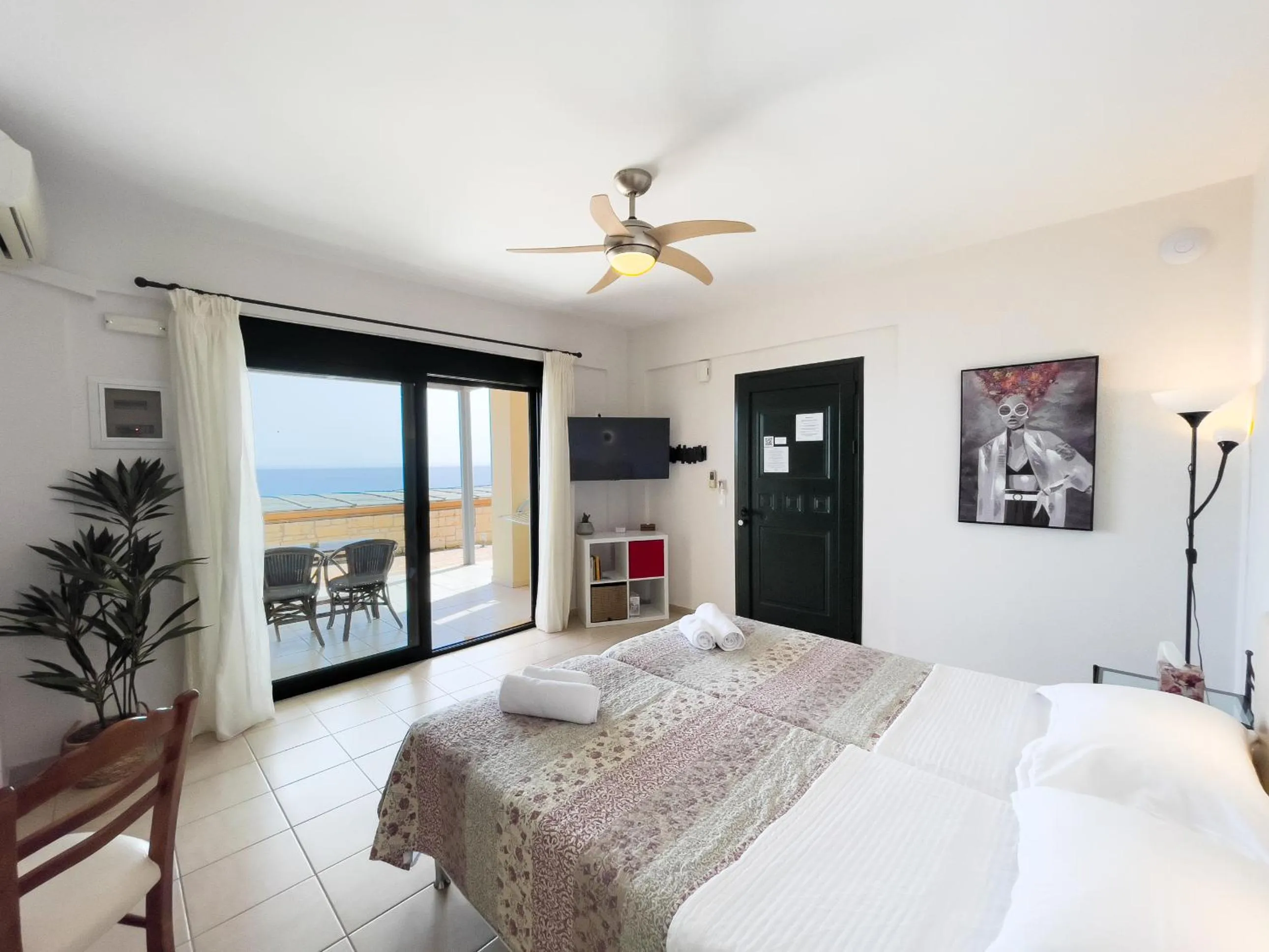 Photo of the whole room, Bed in Portela Suites Kastri