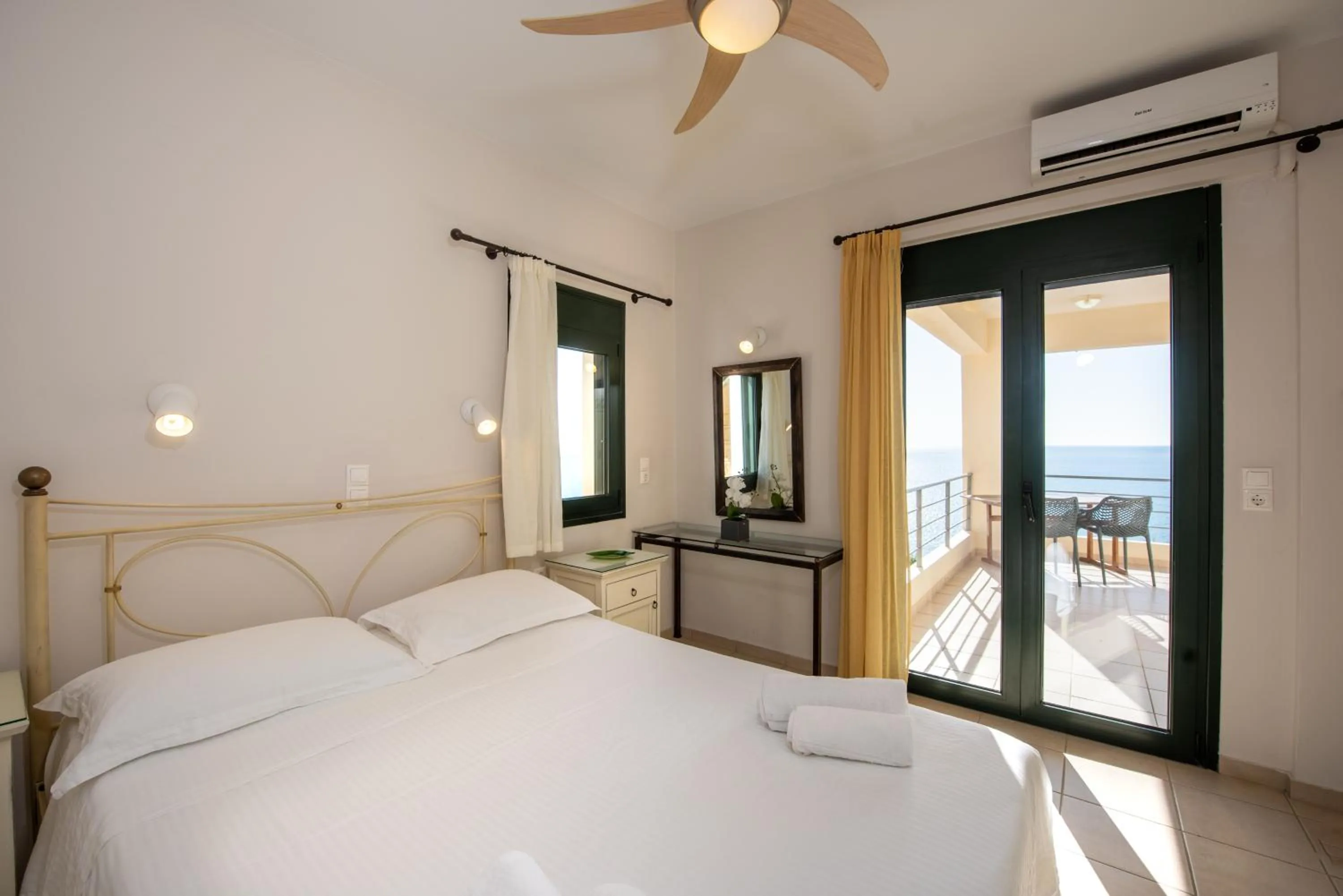 Bedroom, Bed in Portela Suites Kastri