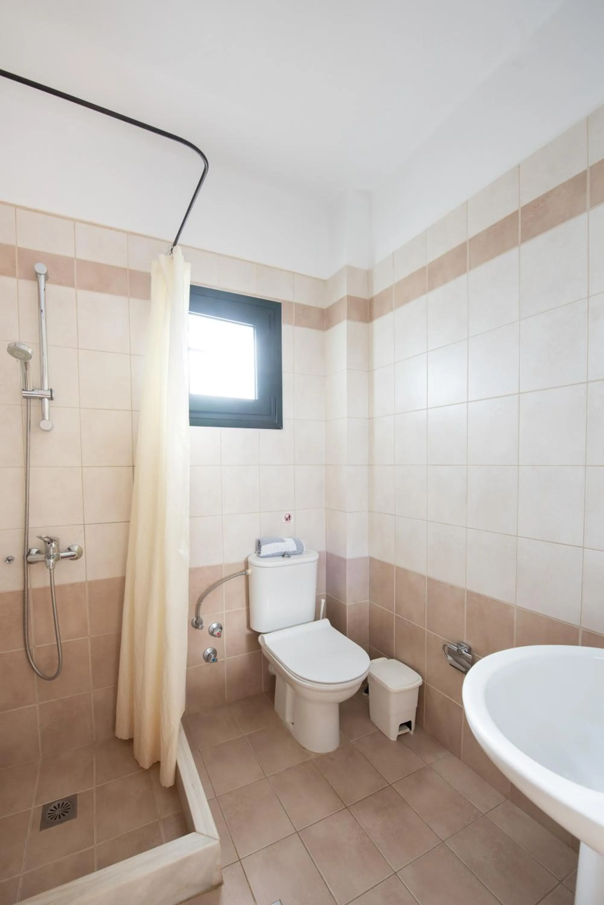 Shower in Portela Suites Kastri