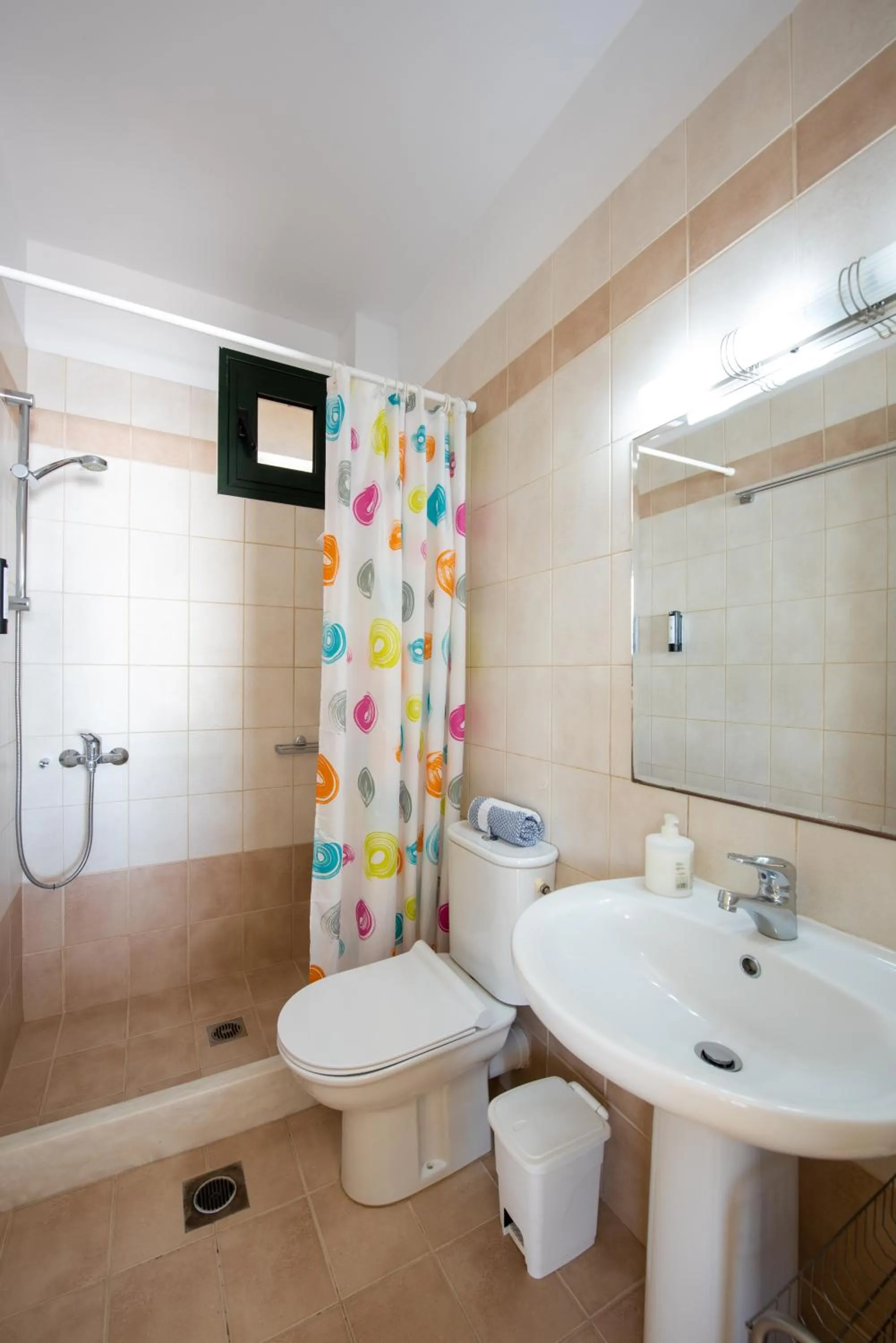 Toilet in Portela Suites Kastri