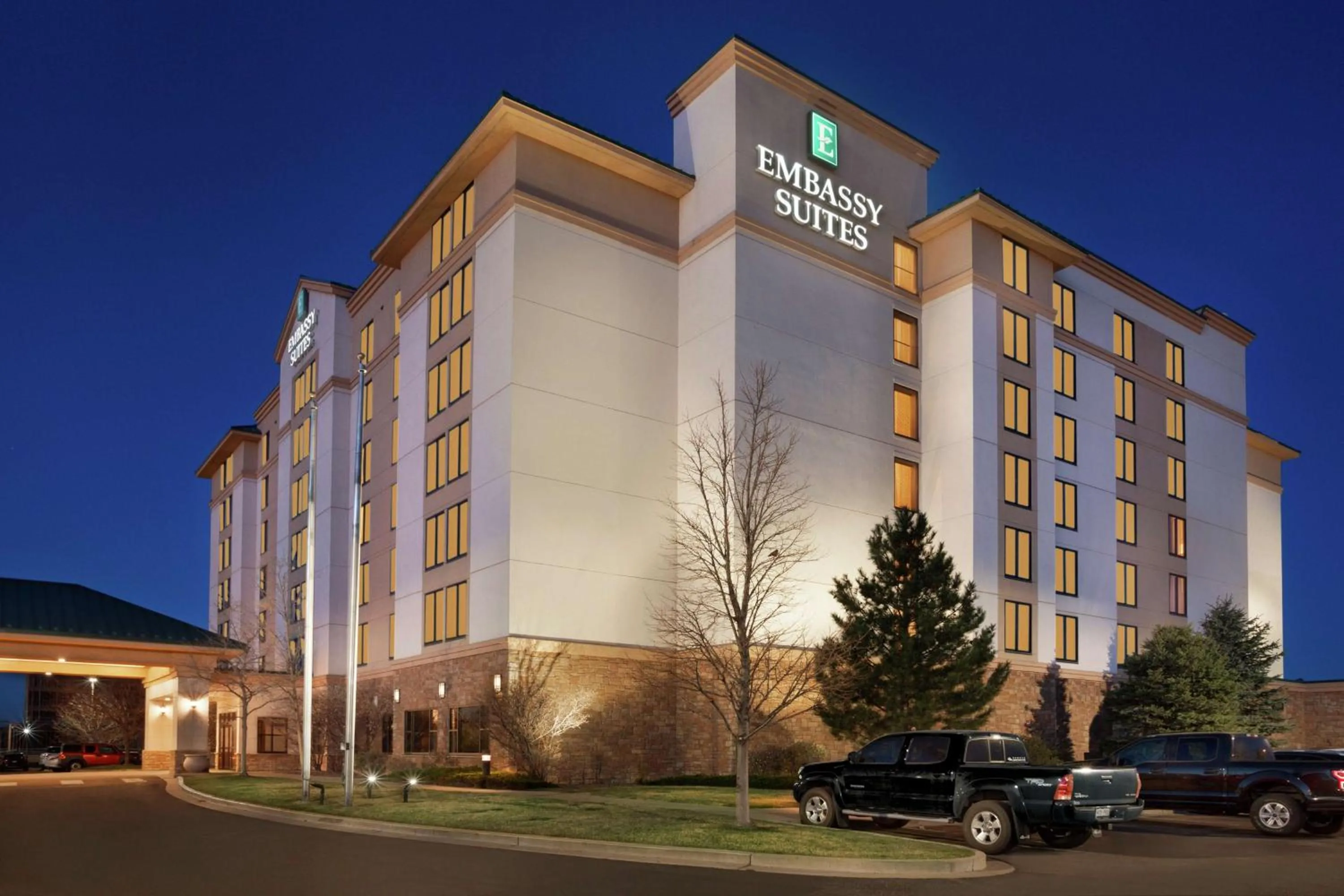 Property building in Embassy Suites by Hilton Denver International Airport