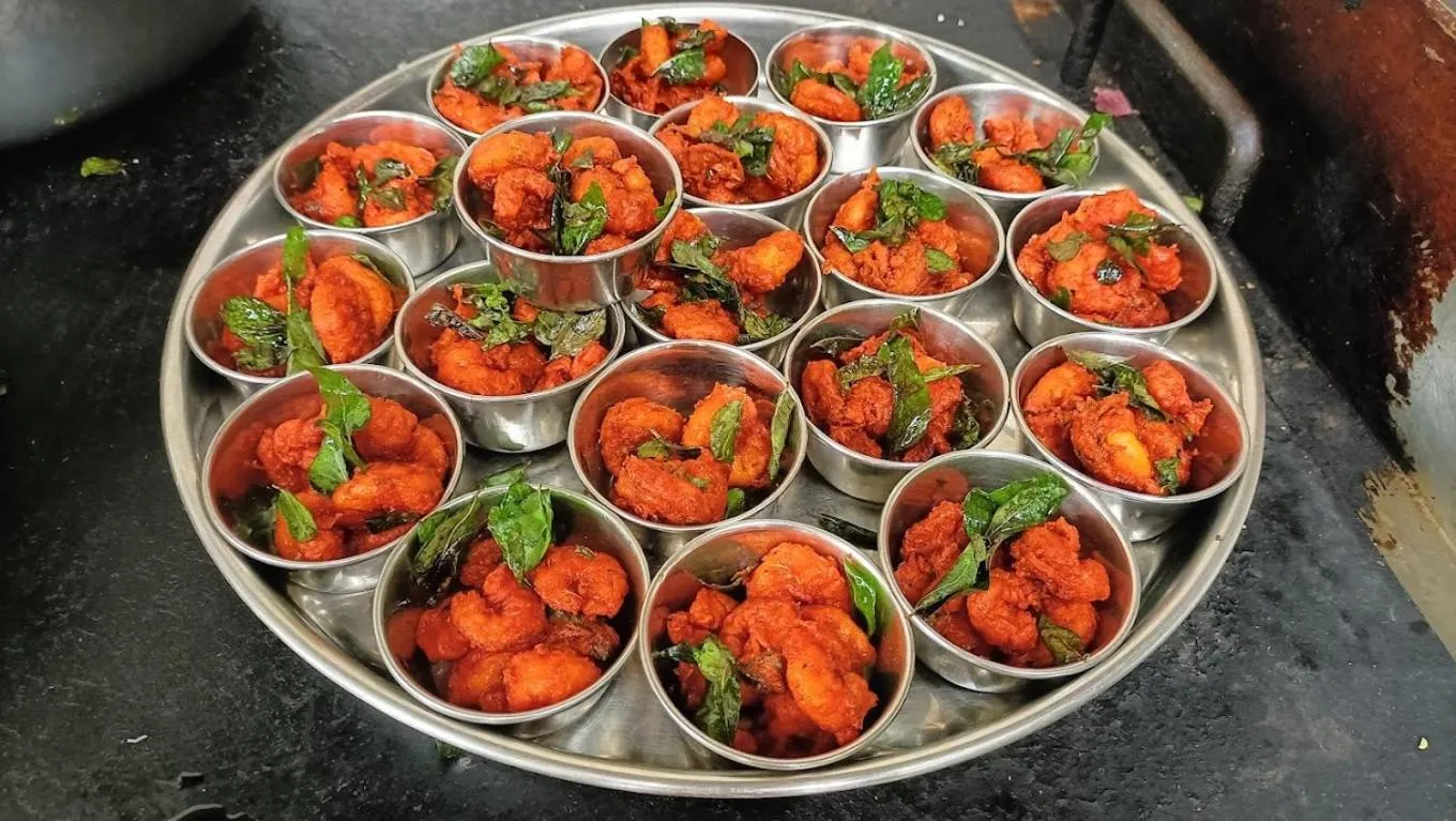 Restaurant/places to eat in Sri Aadhish Grand Hotel