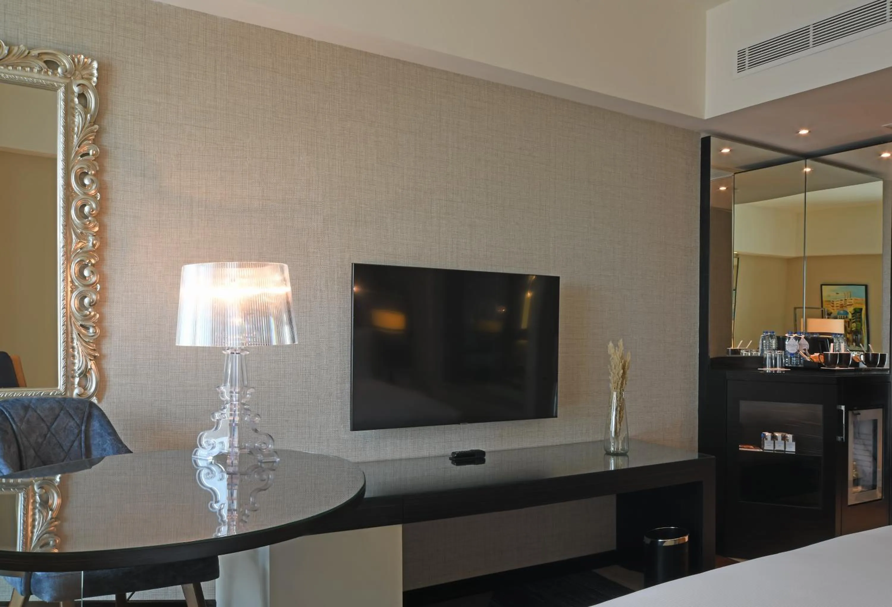 TV and multimedia in Hilton Amman