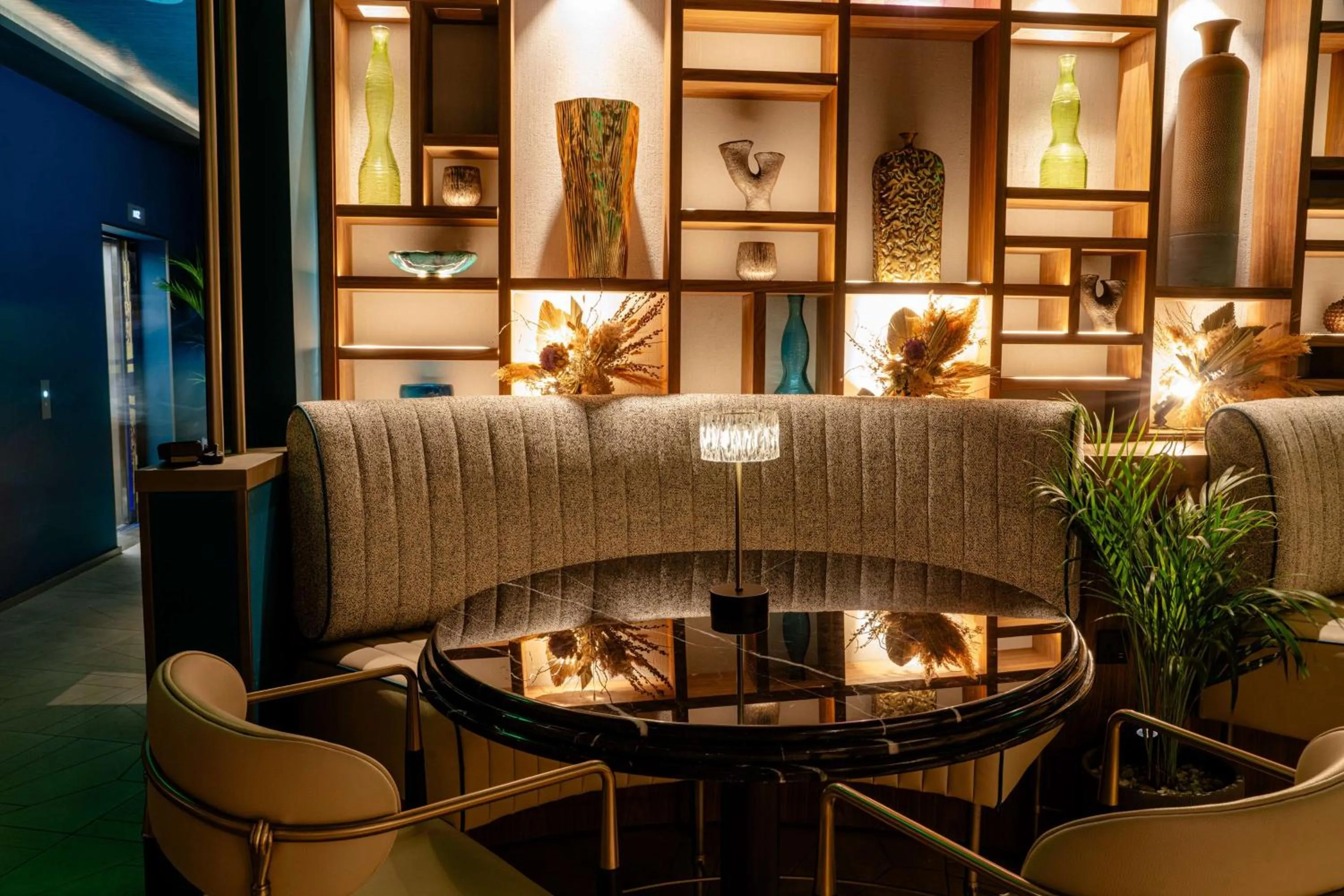 Restaurant/places to eat in Hilton Amman