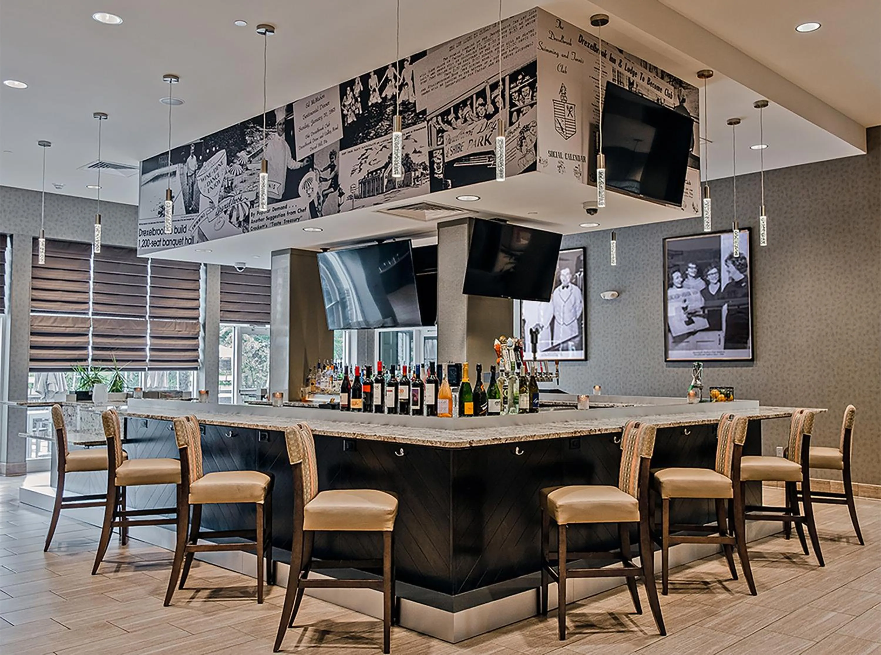 Restaurant/places to eat in Holiday Inn & Suites Philadelphia W - Drexel Hill by IHG