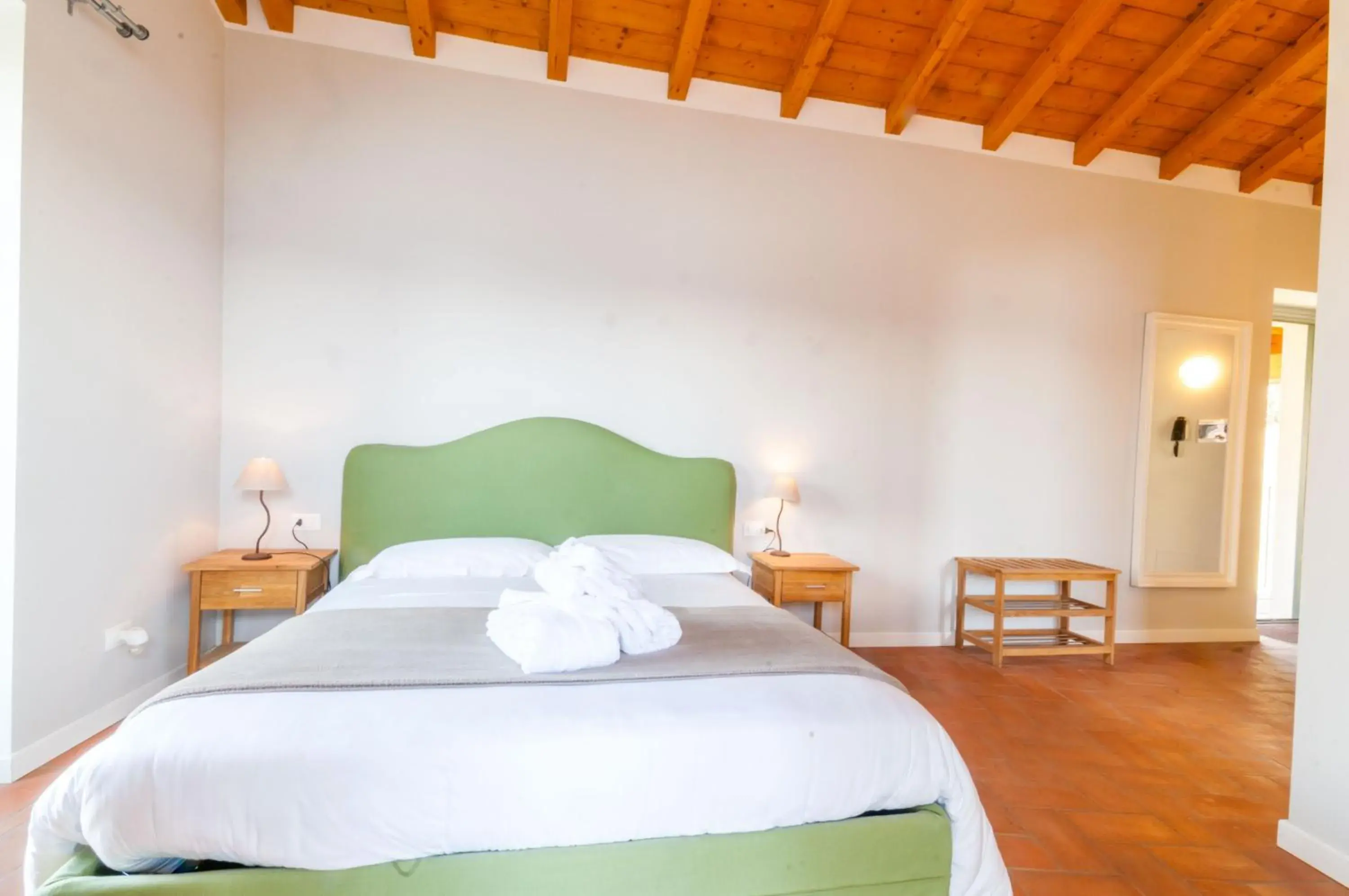 Double with Lake View - single occupancy in Locanda Pozzetto Double with Lake View - single occupancy in Locanda Pozzetto