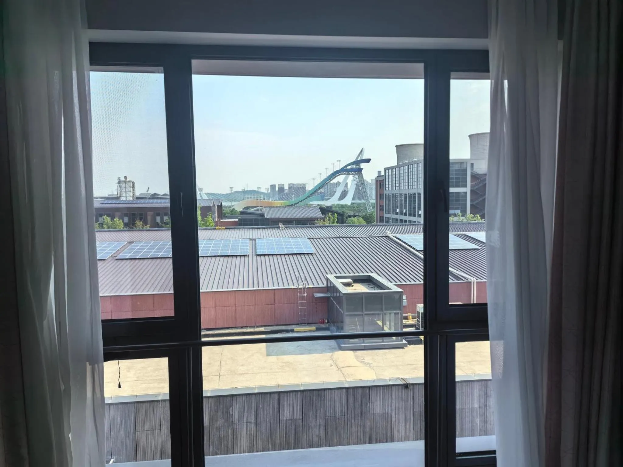 Photo of the whole room in Holiday Inn Express Beijing Shijingshan Parkview by IHG