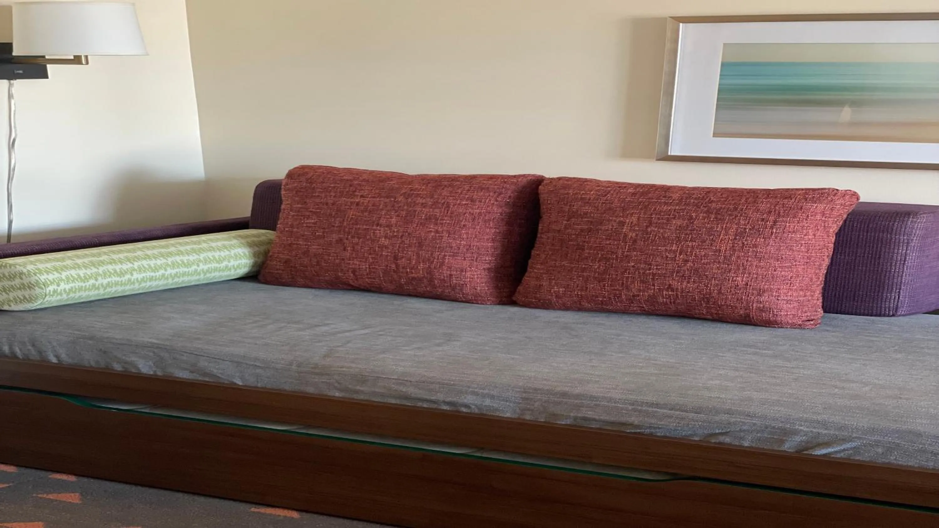 Photo of the whole room in Holiday Inn & Suites Kalamazoo West