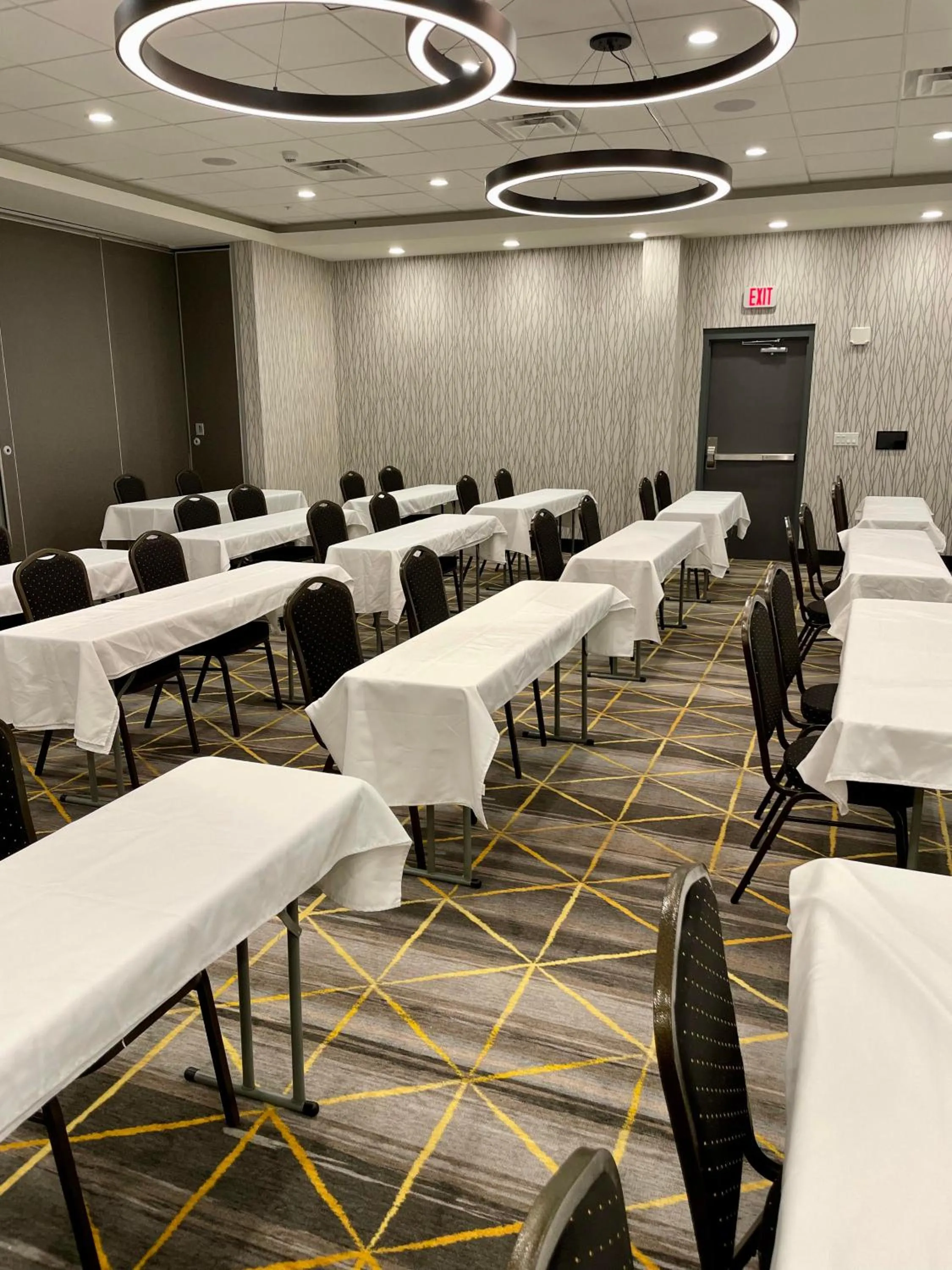 Meeting/conference room in Holiday Inn & Suites Kalamazoo West