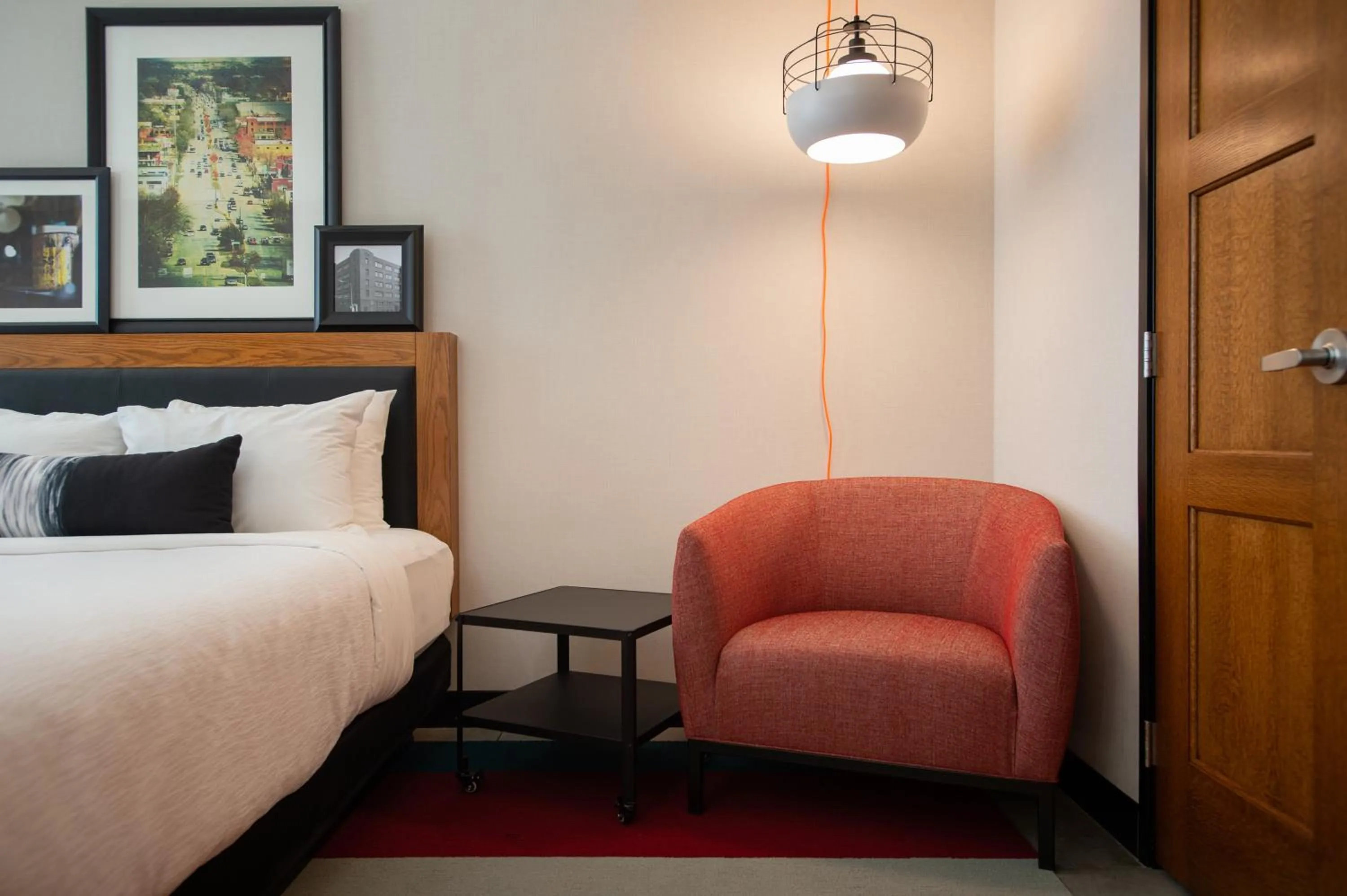 Photo of the whole room, Bed in Hotel Indigo - Madison Downtown by IHG