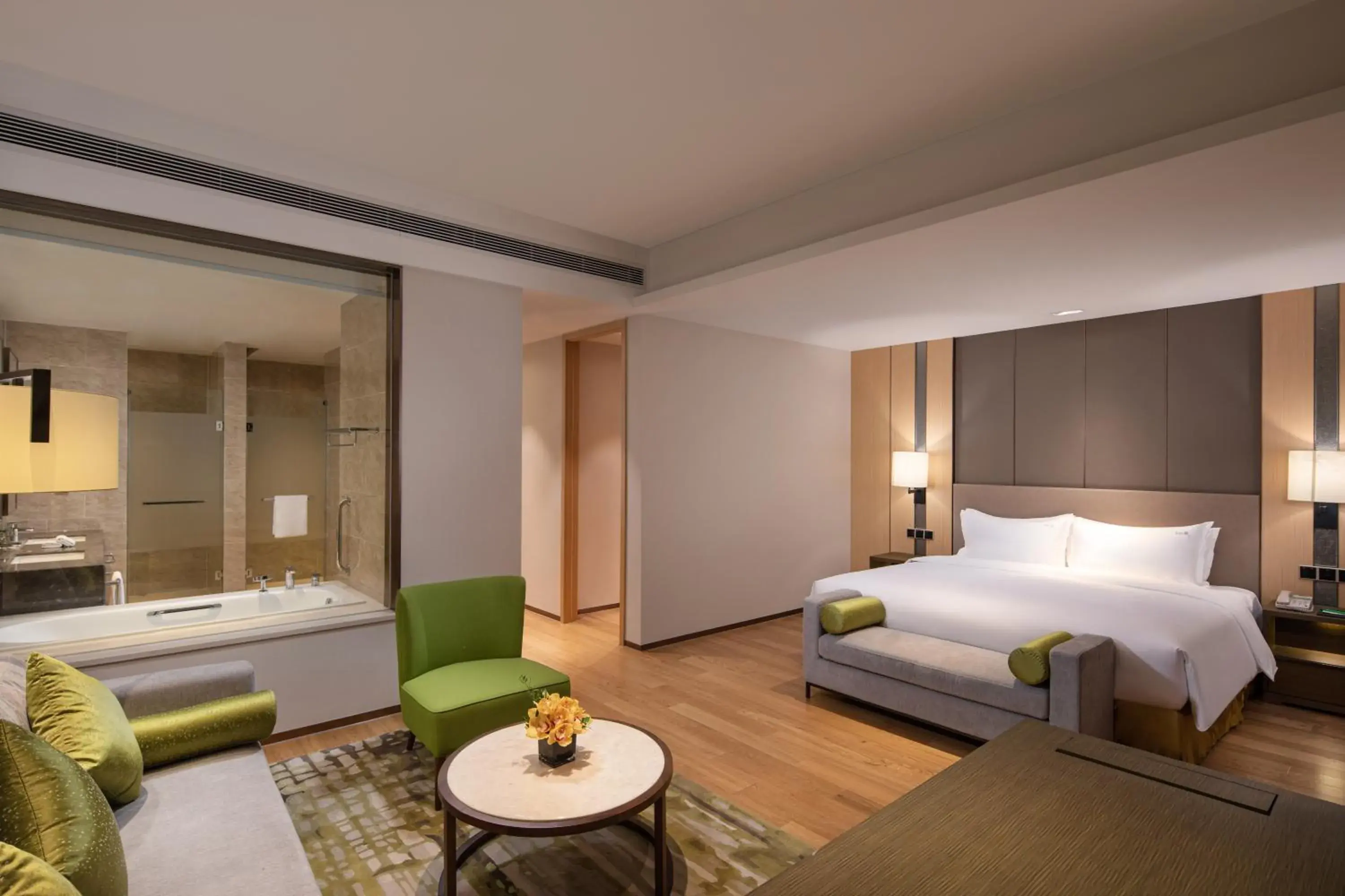 Premium King Room in Holiday Inn & Suites Langfang New Chaoyang by IHG Premium King Room in Holiday Inn & Suites Langfang New Chaoyang by IHG