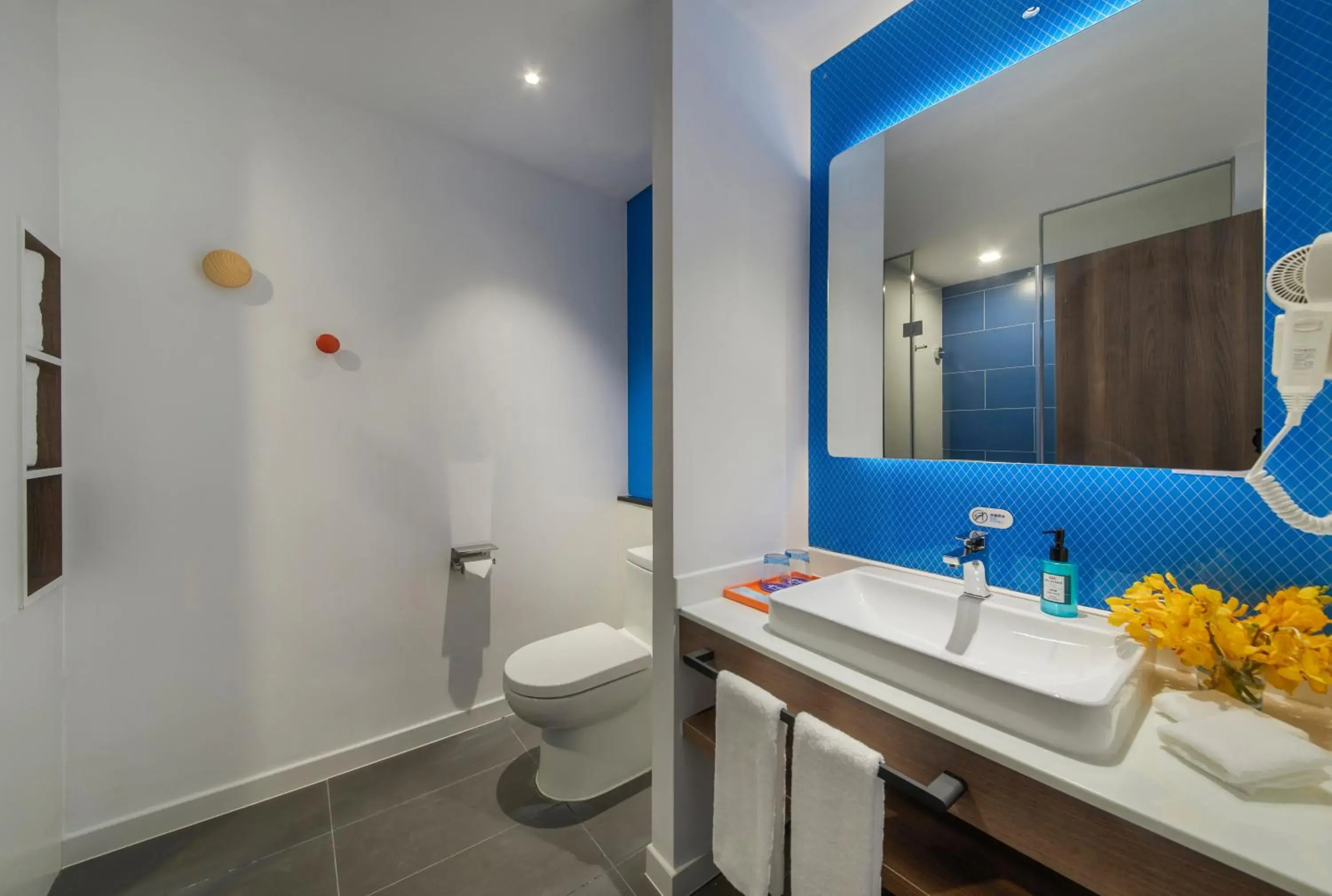 Standard Twin Room in Holiday Inn Express Xiamen Airport Zone by IHG Standard Twin Room in Holiday Inn Express Xiamen Airport Zone by IHG