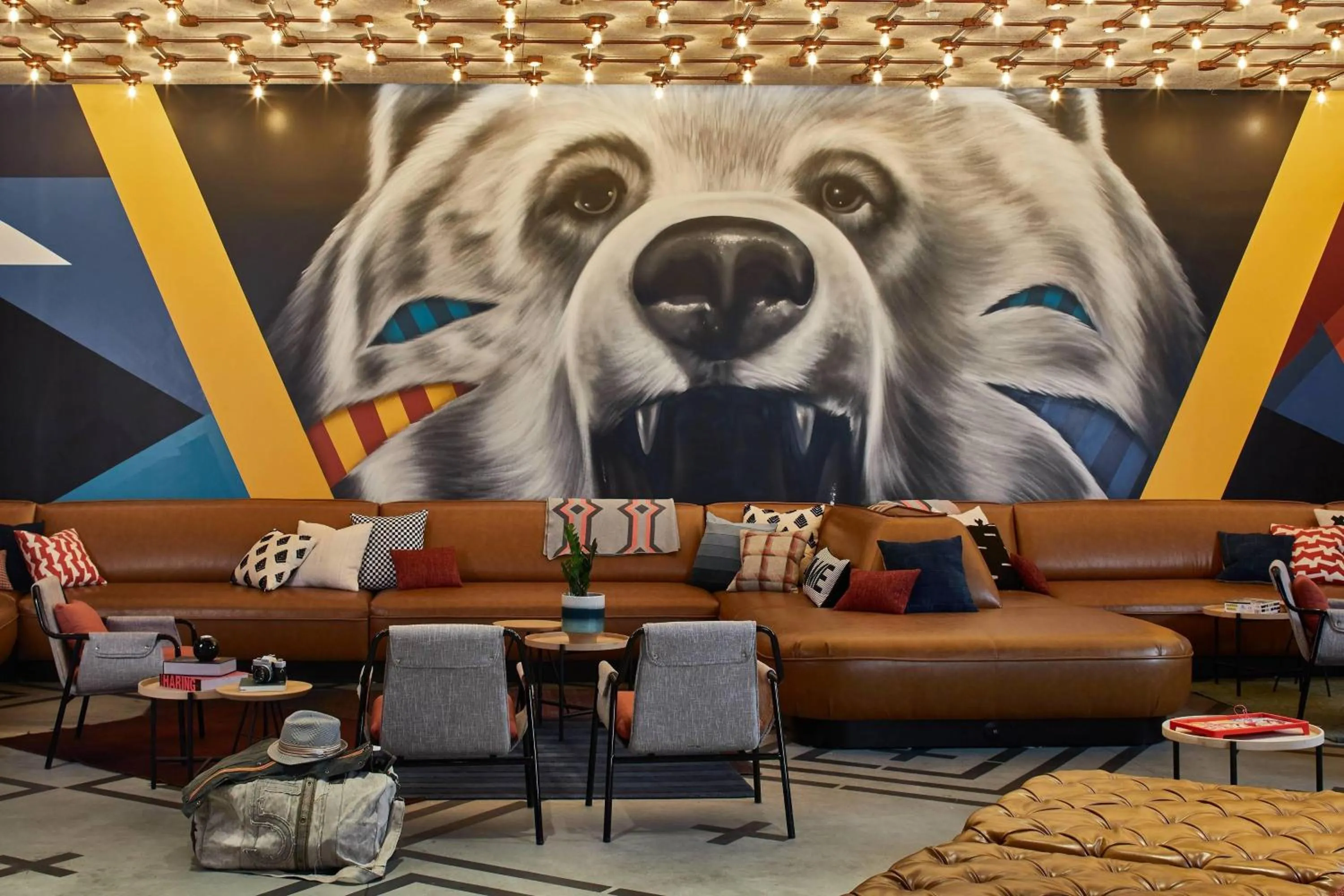 Living room in Moxy Atlanta Midtown