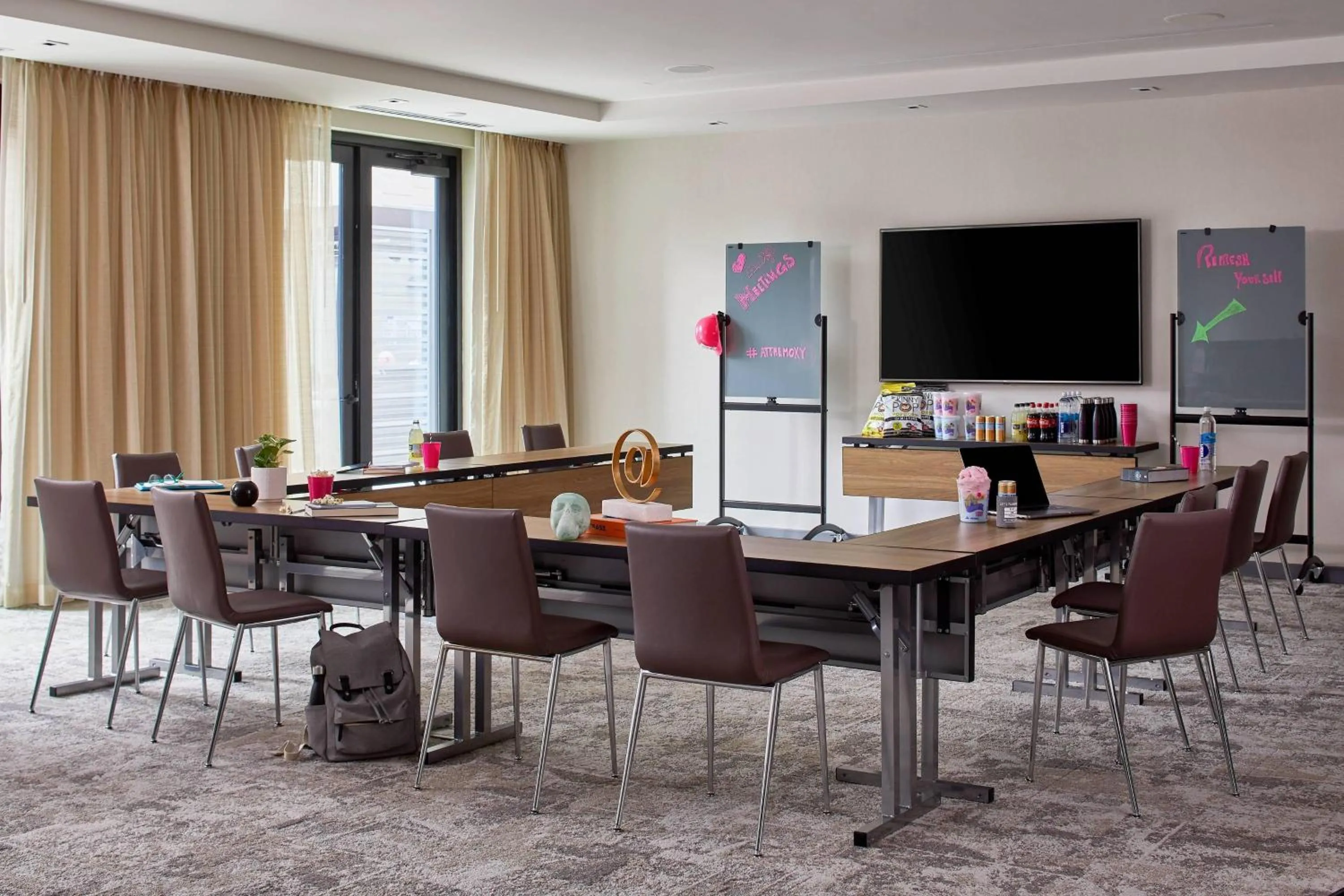 Meeting/conference room in Moxy Atlanta Midtown
