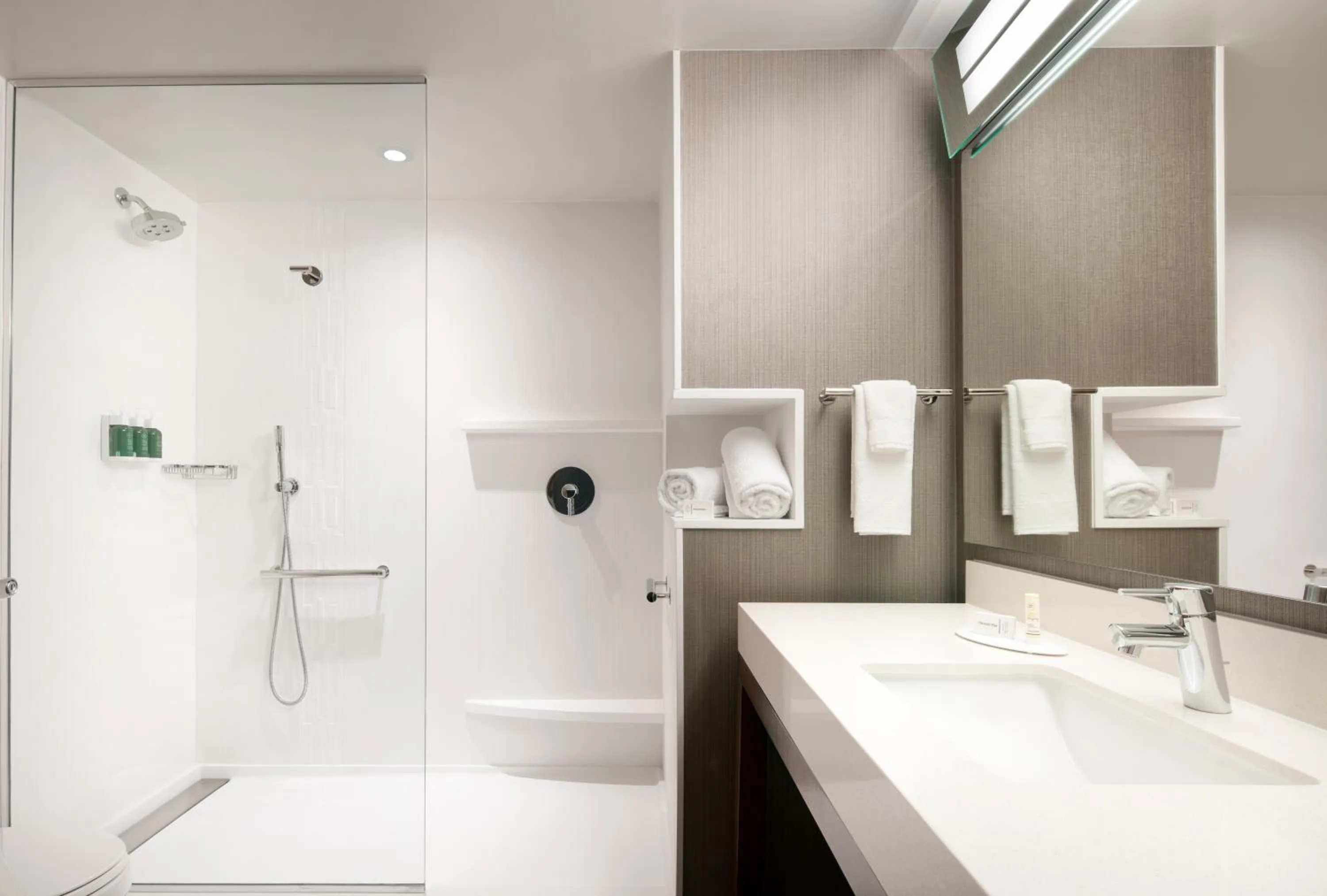 Bathroom in Courtyard by Marriott Loveland Fort Collins