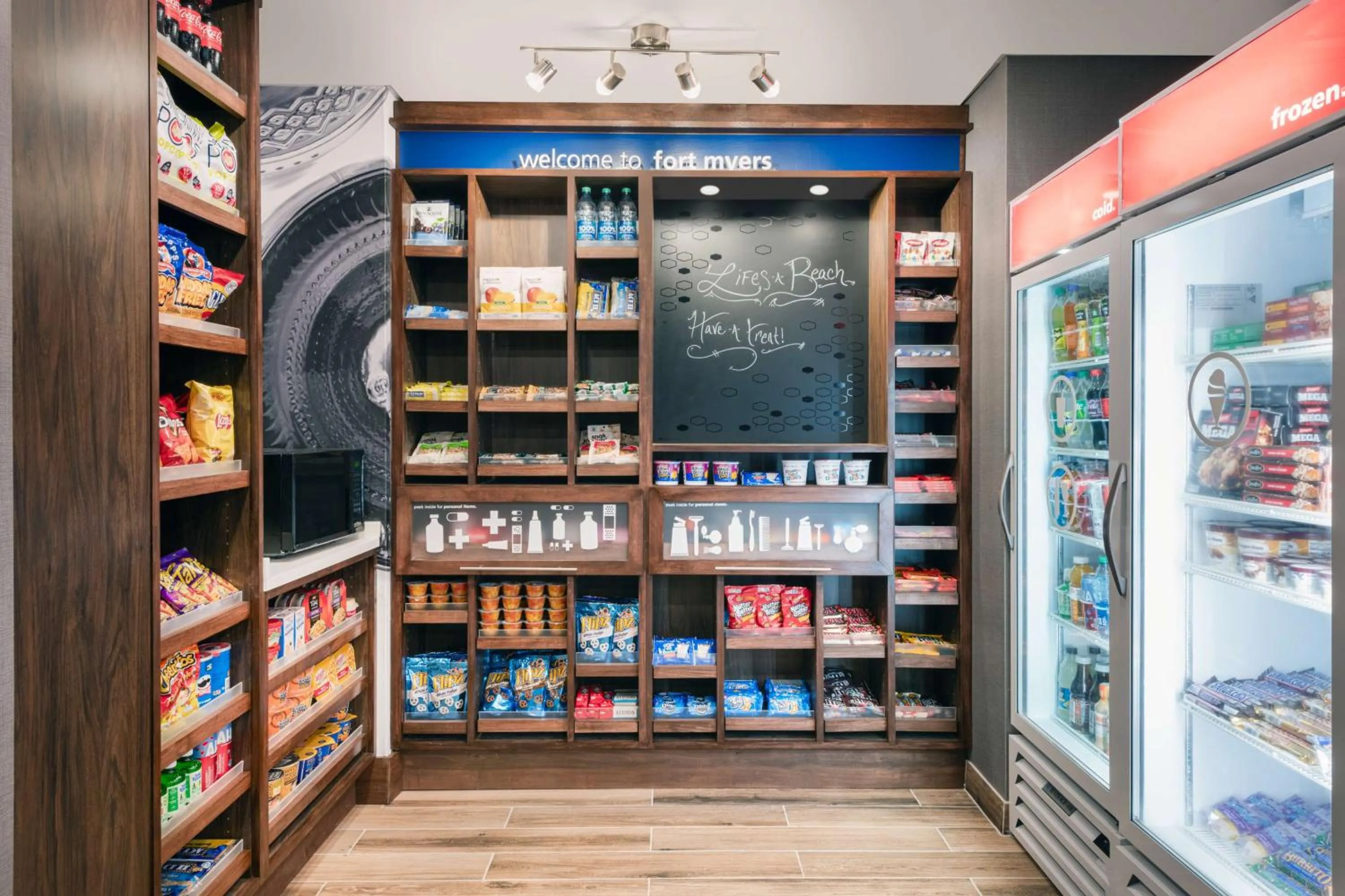 Restaurant/places to eat in Hampton Inn & Suites Fort Myers Beach/Sanibel Gateway