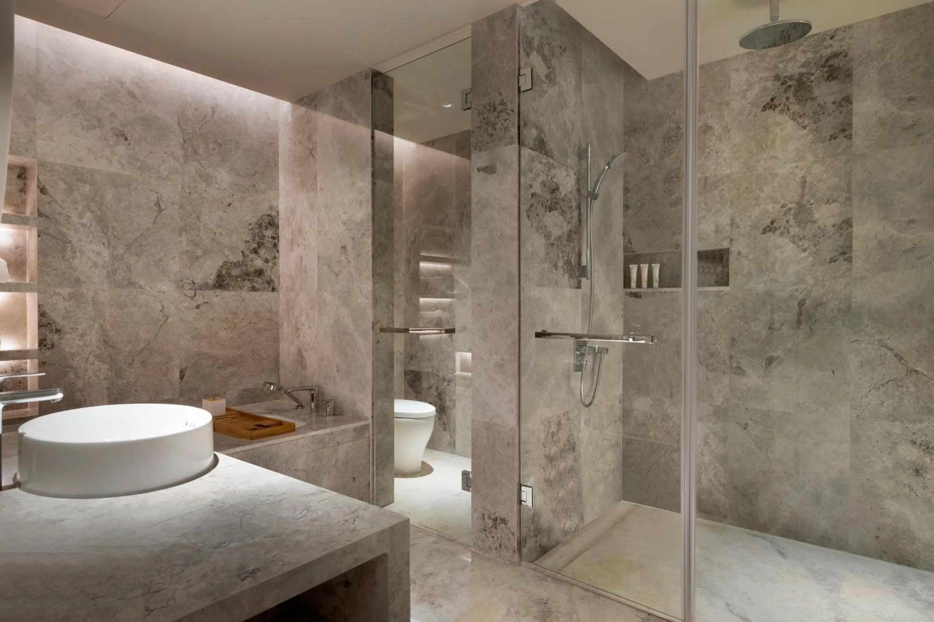 Bathroom in Le Meridien Hangzhou, Binjiang