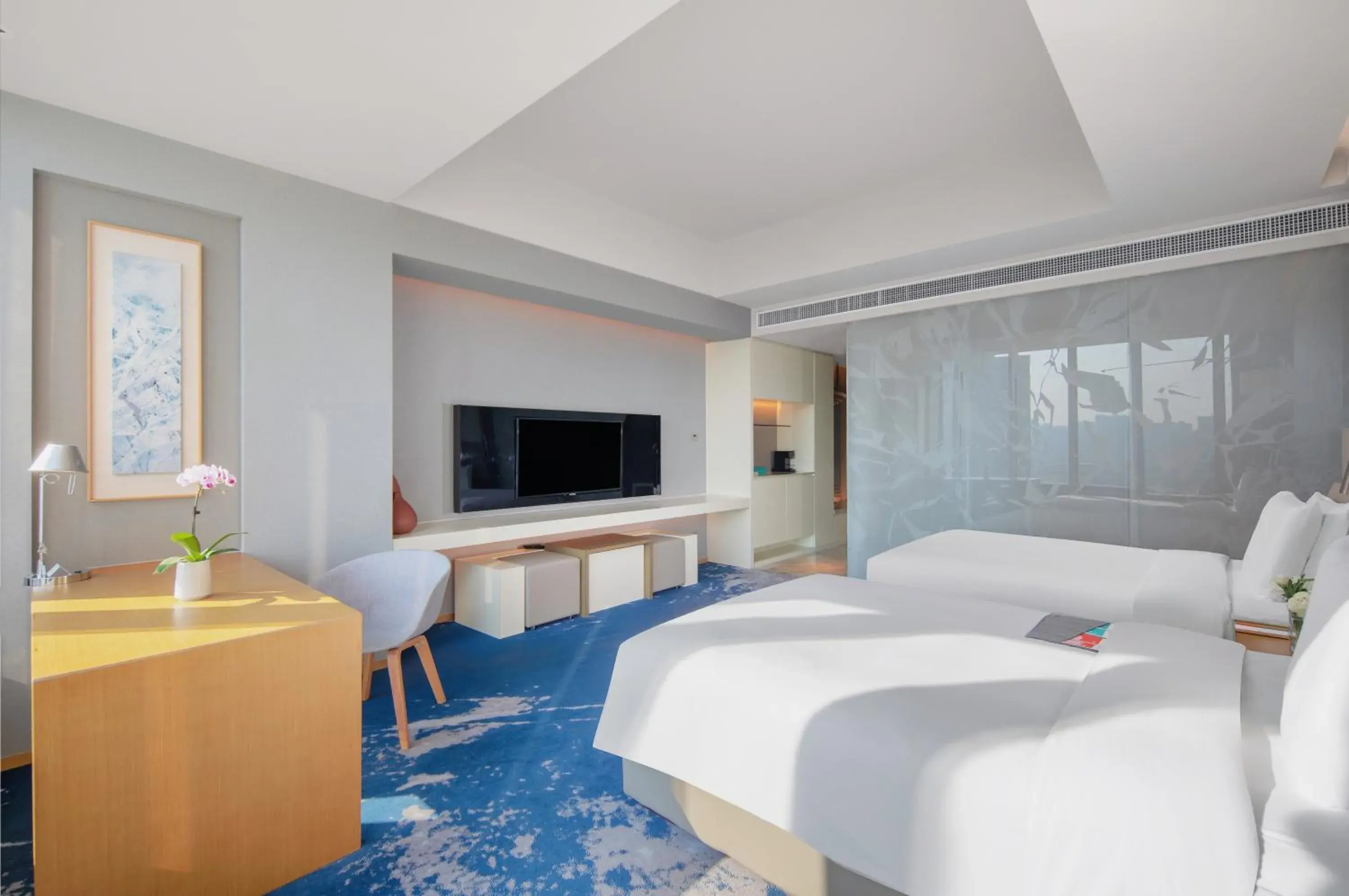 Deluxe Room, Guest room, 2 Double, City view in Le Meridien Hangzhou, Binjiang Deluxe Room, Guest room, 2 Double, City view in Le Meridien Hangzhou, Binjiang