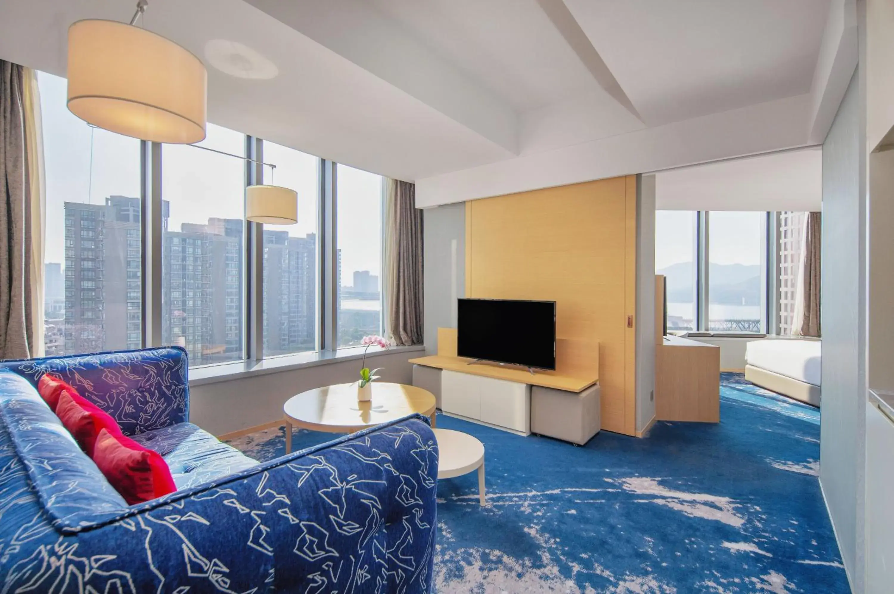 Junior Suite, Executive lounge access, 1 King in Le Meridien Hangzhou, Binjiang Junior Suite, Executive lounge access, 1 King in Le Meridien Hangzhou, Binjiang