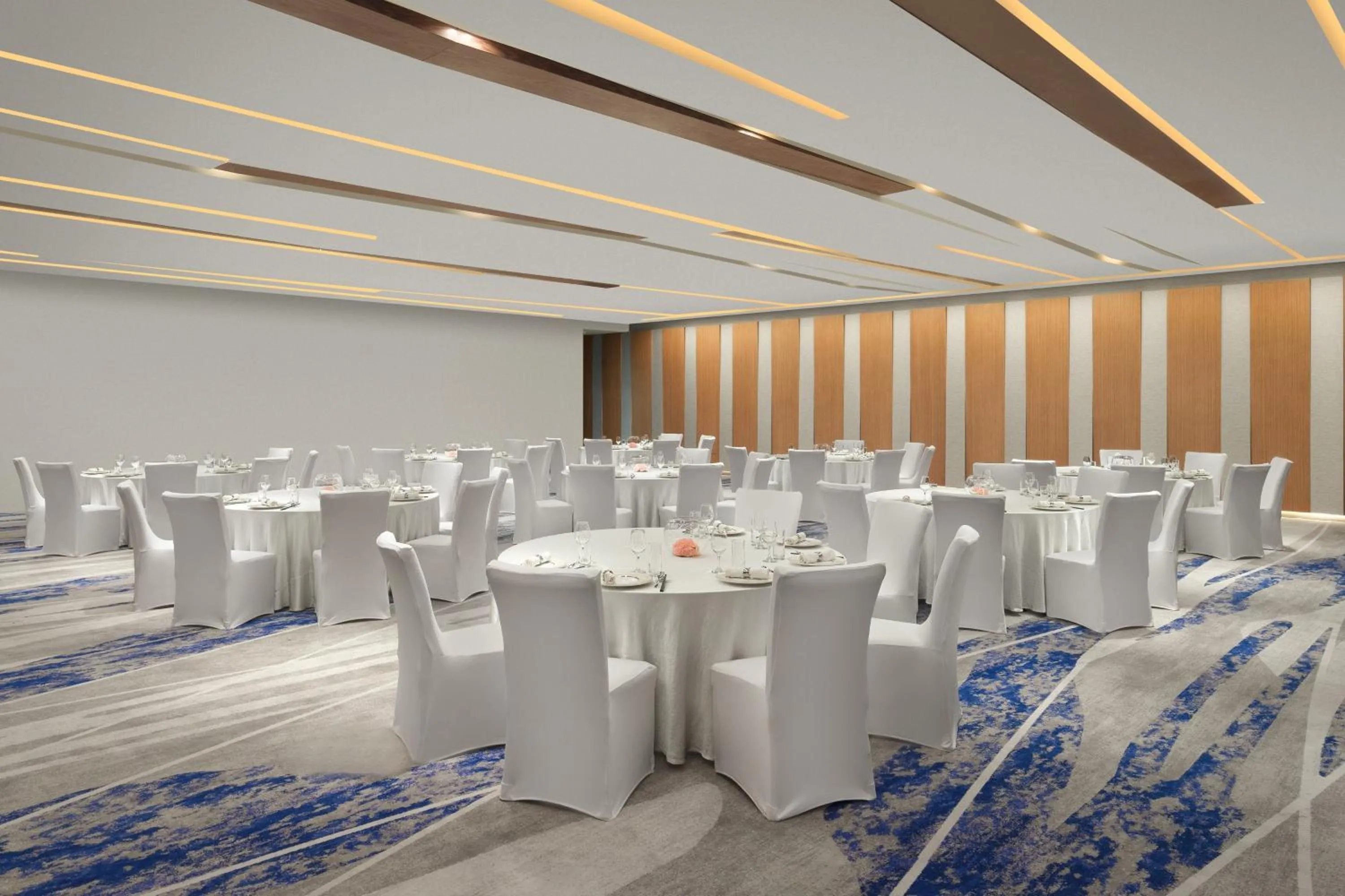 Meeting/conference room in Le Meridien Hangzhou, Binjiang