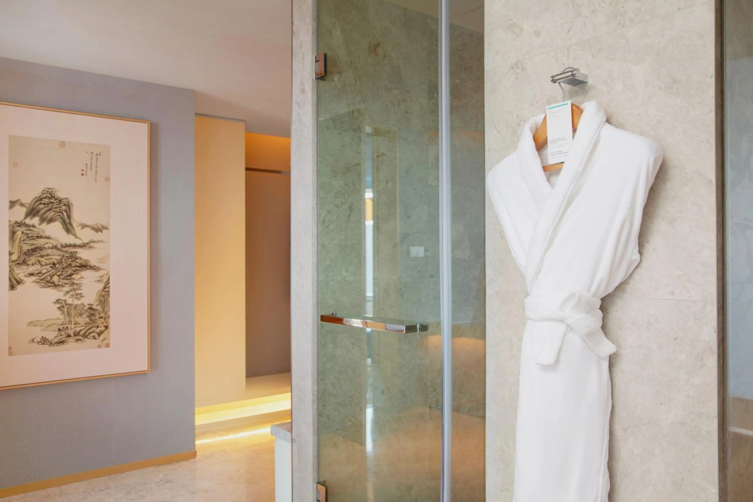 Bathroom in Le Meridien Hangzhou, Binjiang