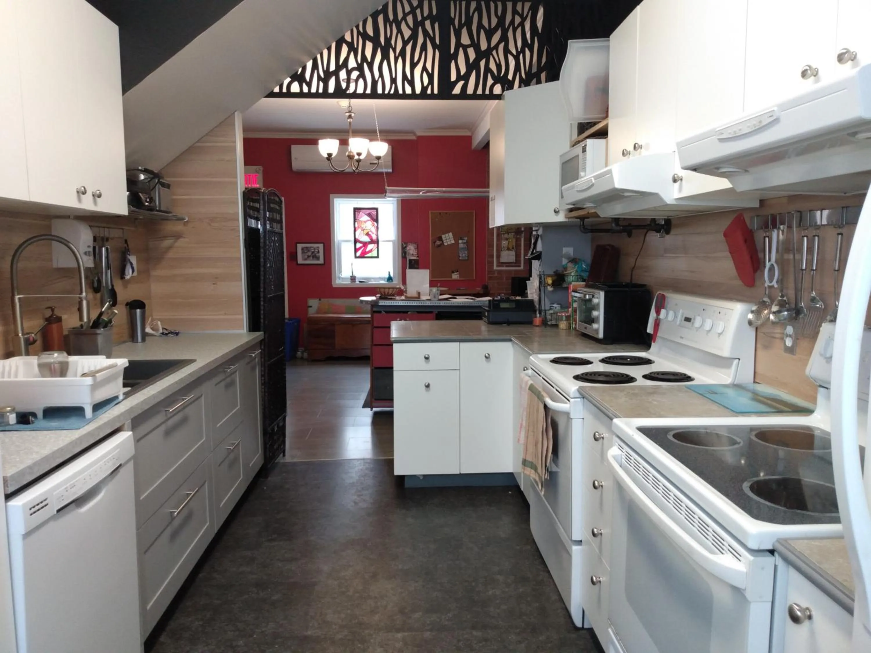 Kitchen or kitchenette in Auberge Jeunesse à Loulou