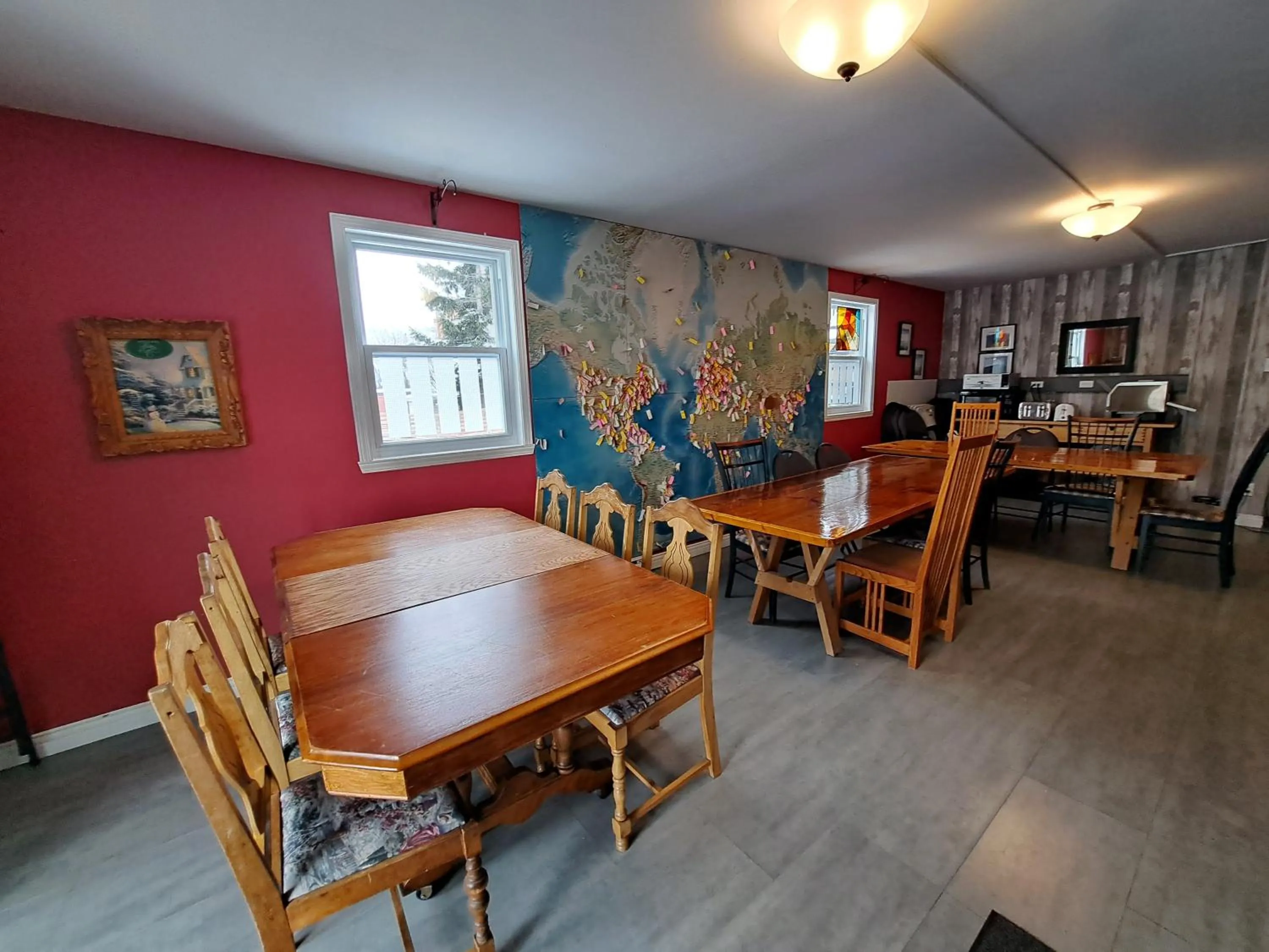 Seating area in Auberge Jeunesse à Loulou