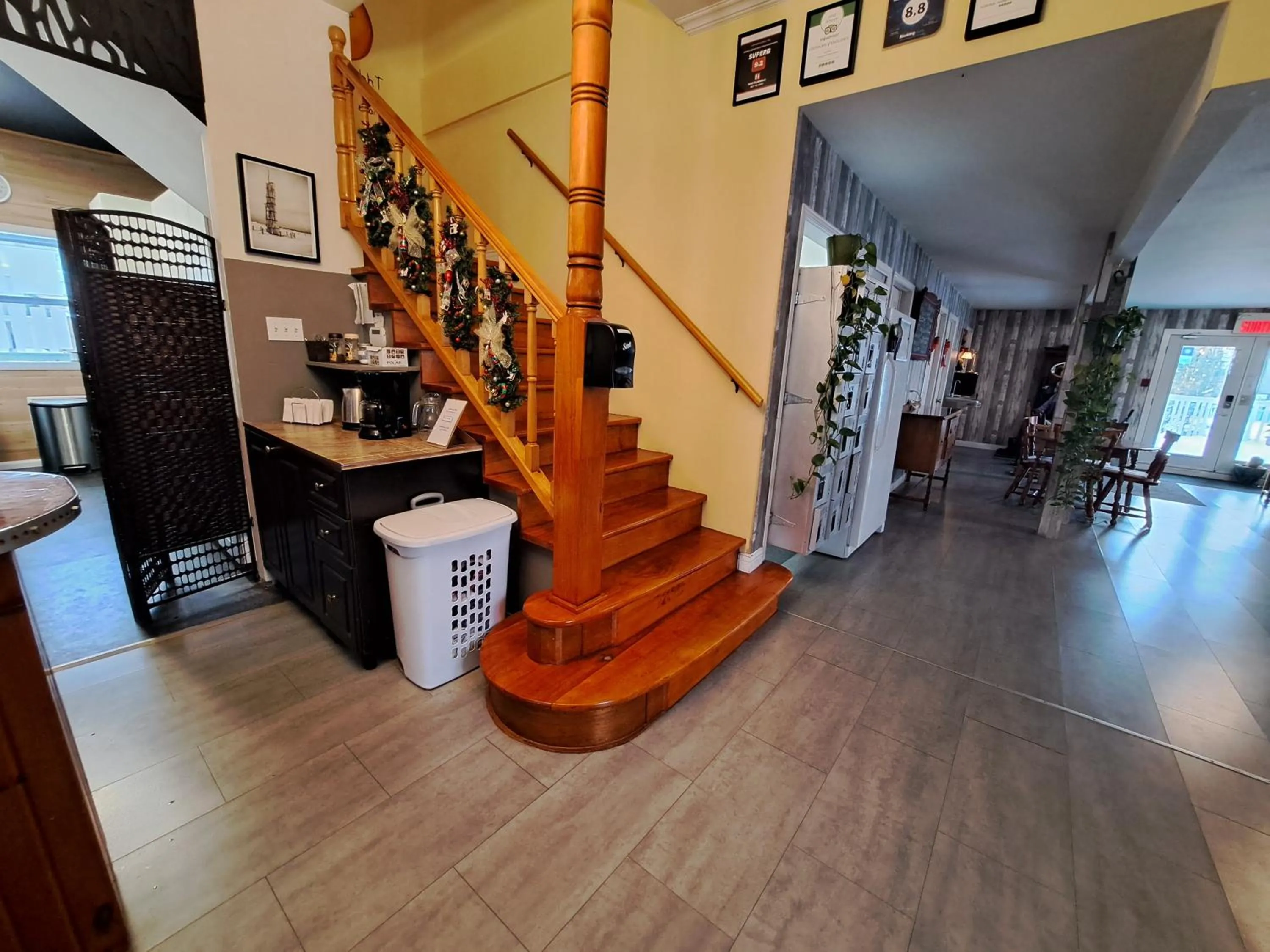 Lobby or reception in Auberge Jeunesse à Loulou