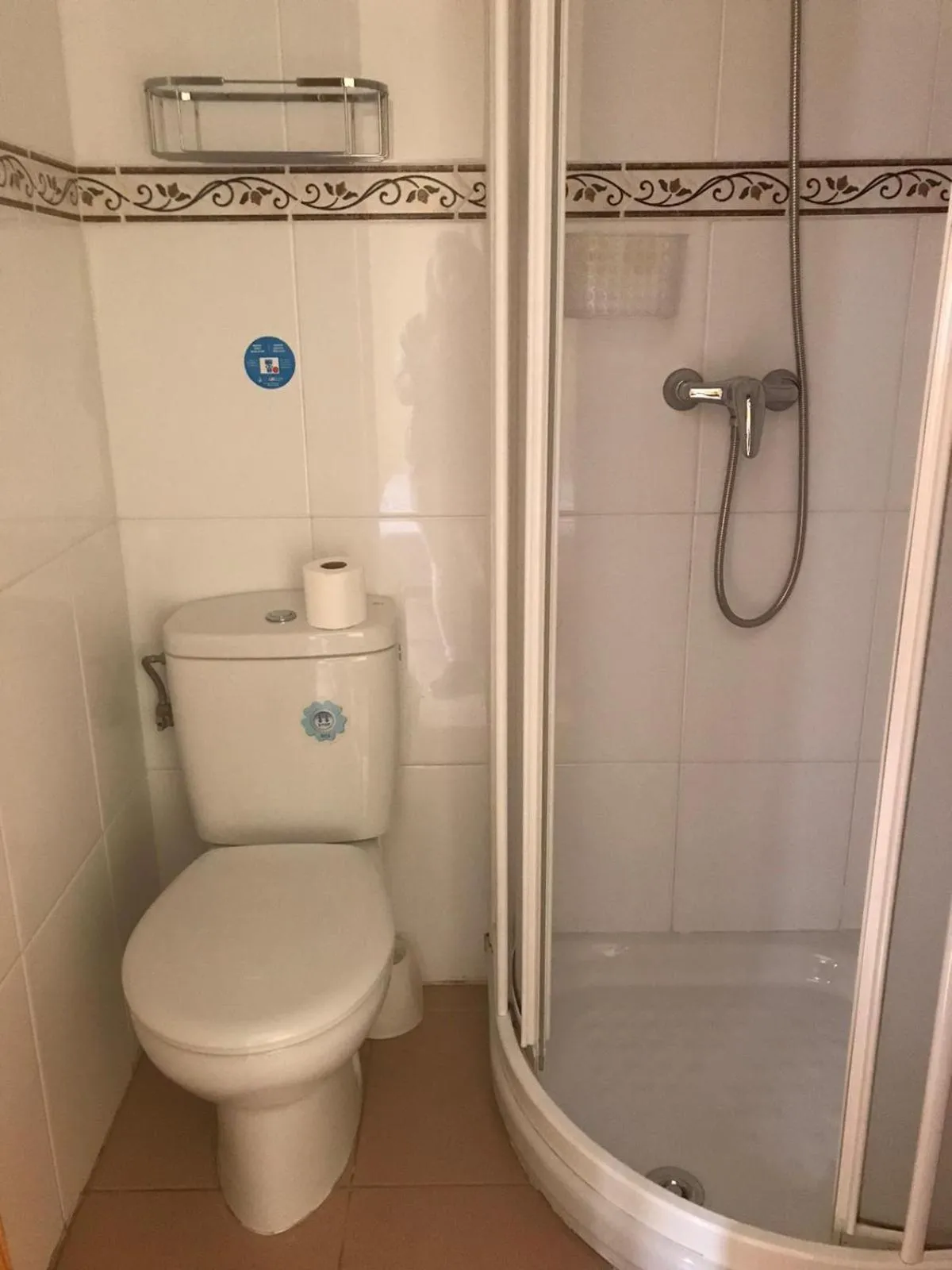 Bathroom in Fuencarral Adeco