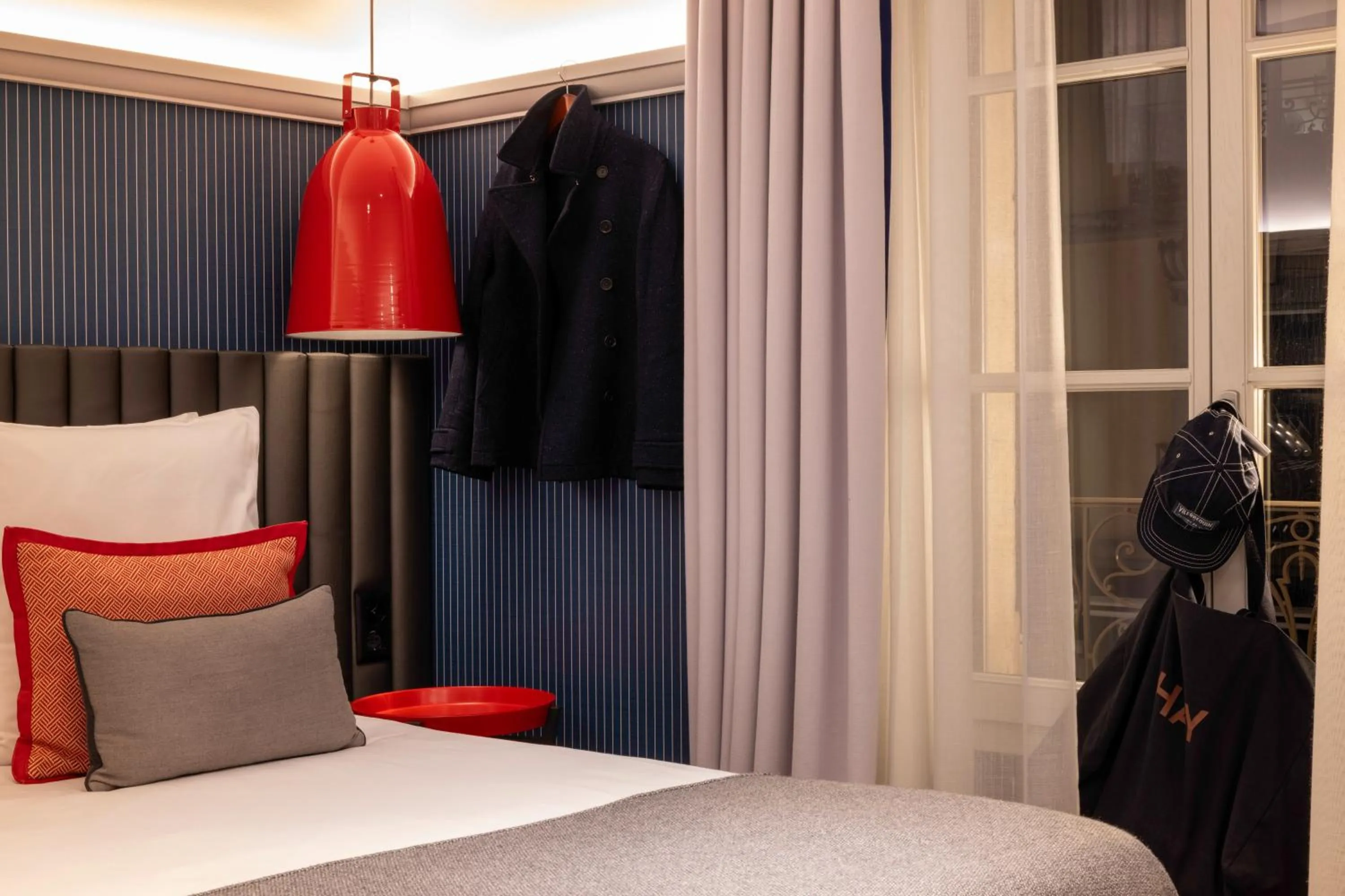 Bedroom, Bed in Hotel D Geneva