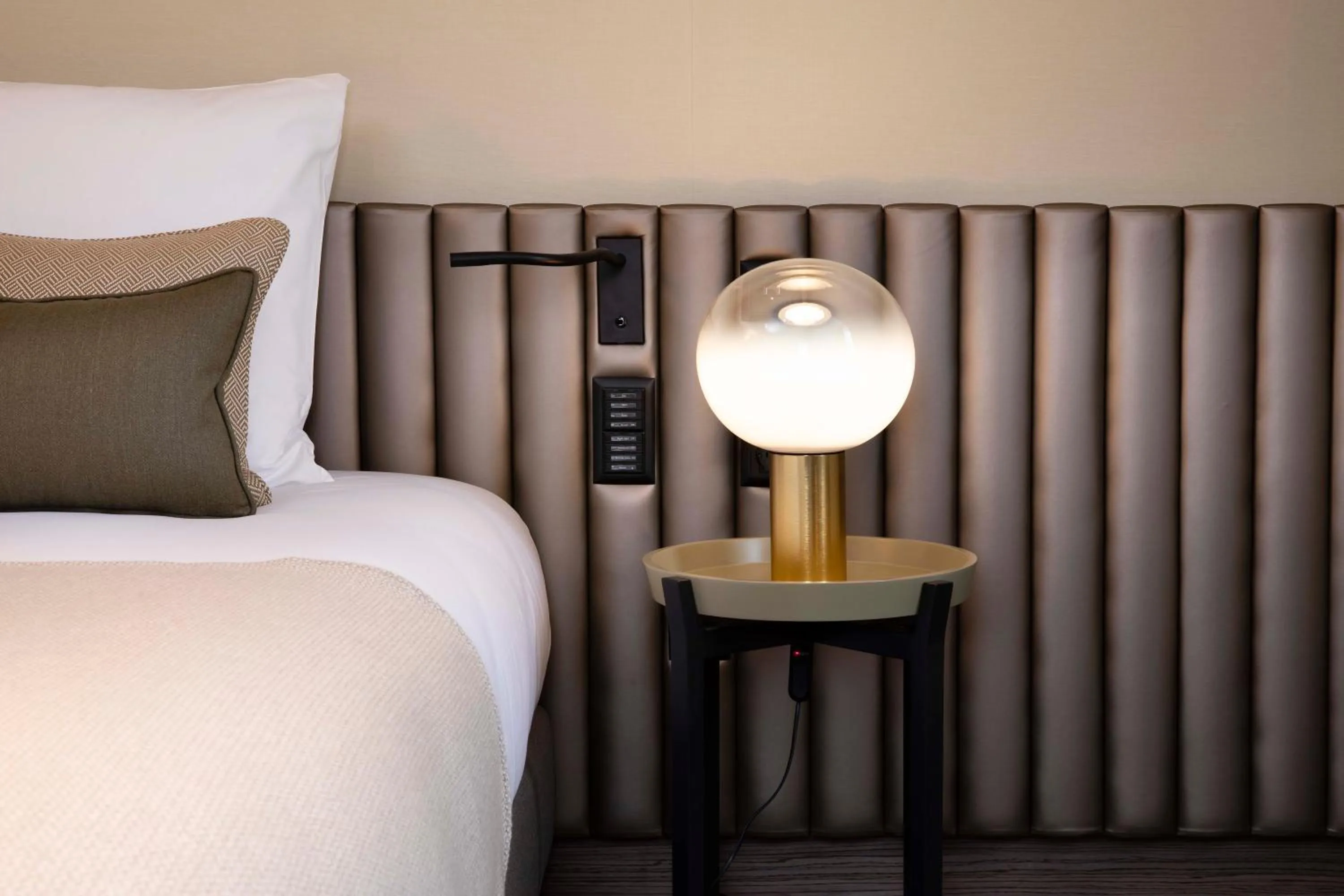 Bedroom, Bed in Hotel D Geneva