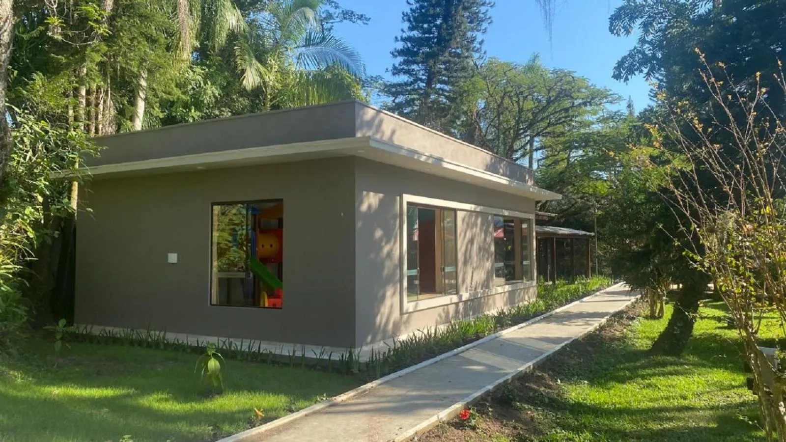 Property building in Hotel Internacional Gravatal