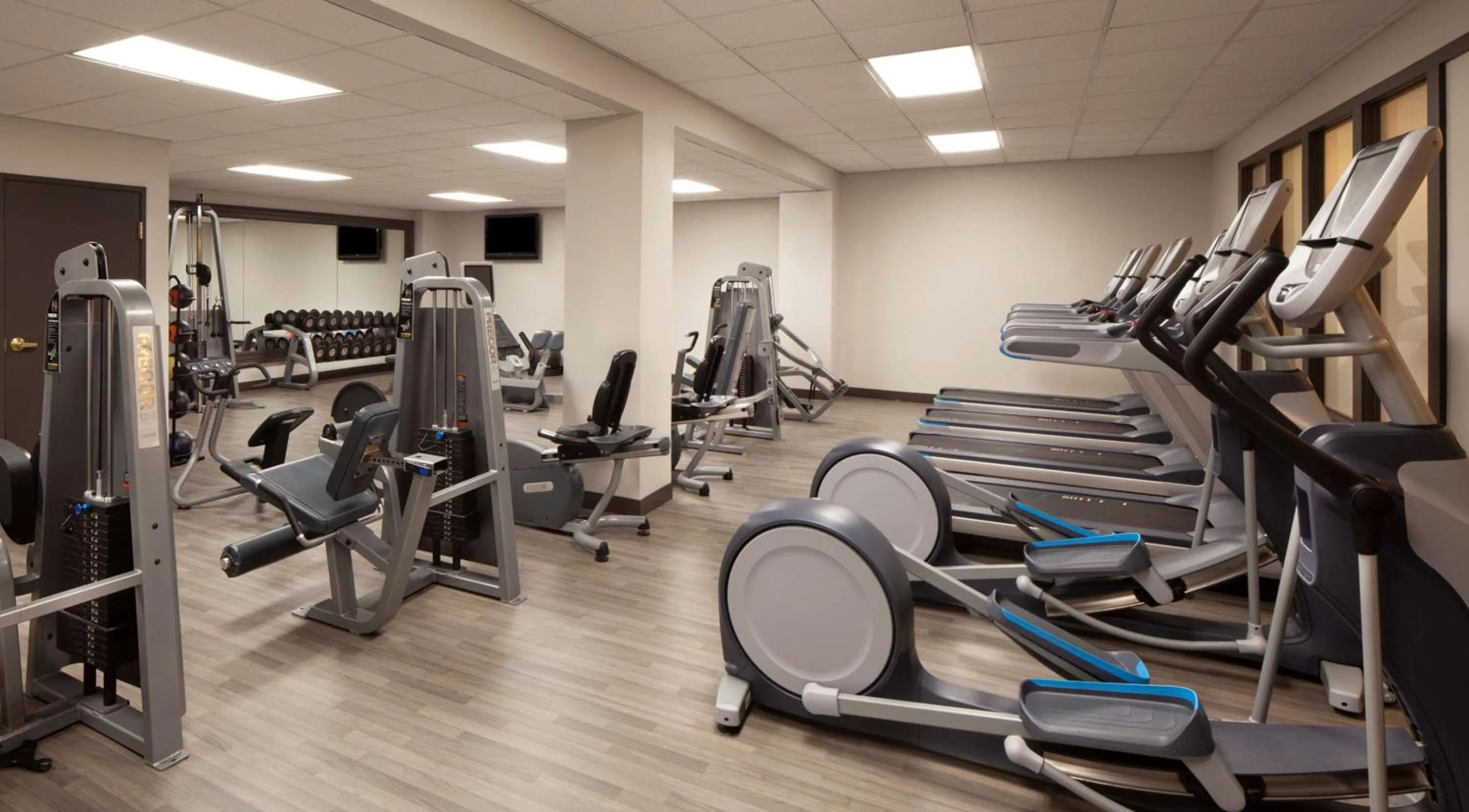 Fitness centre/facilities in Hilton Fort Worth