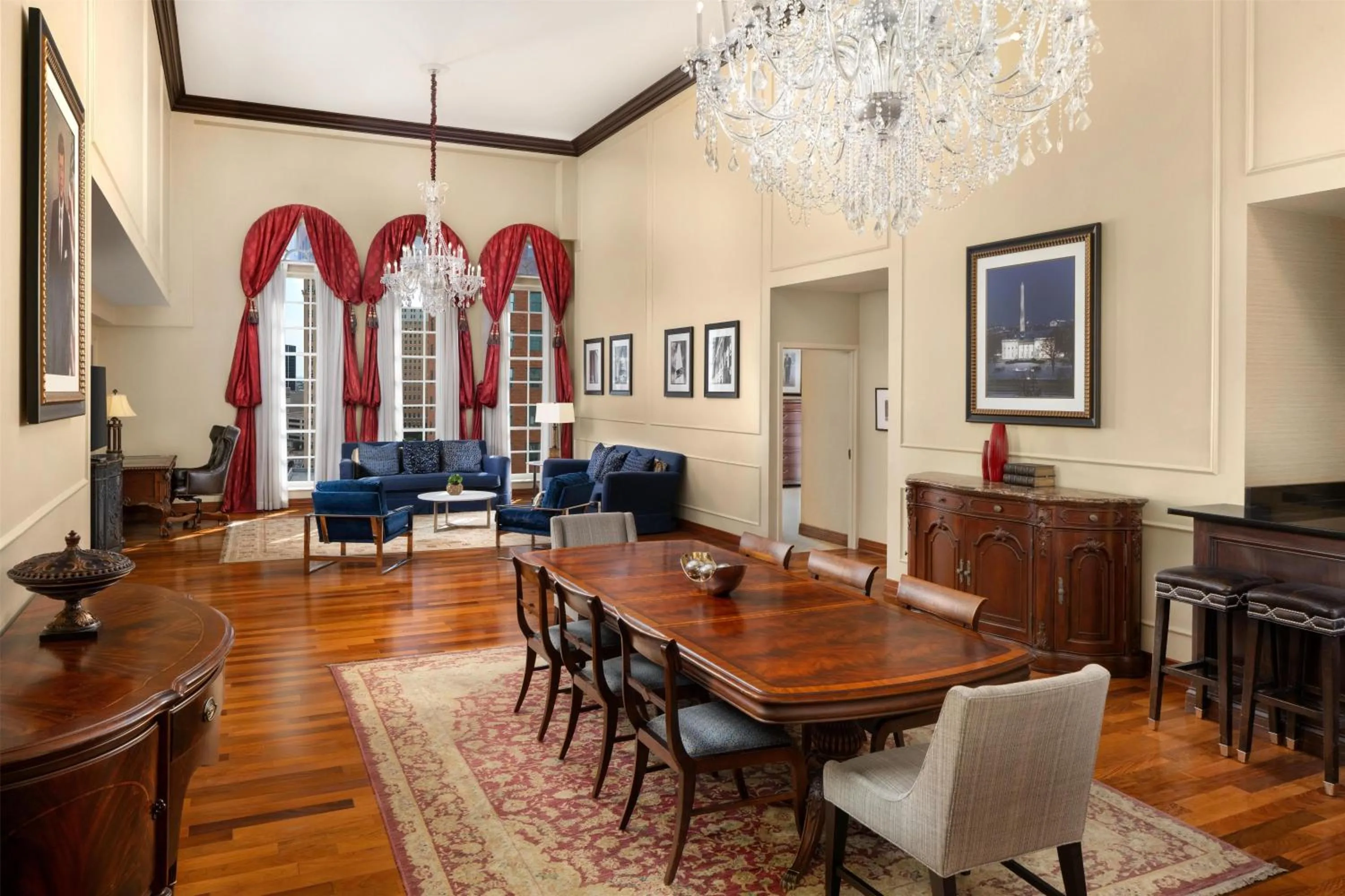 Living room in Hilton Fort Worth