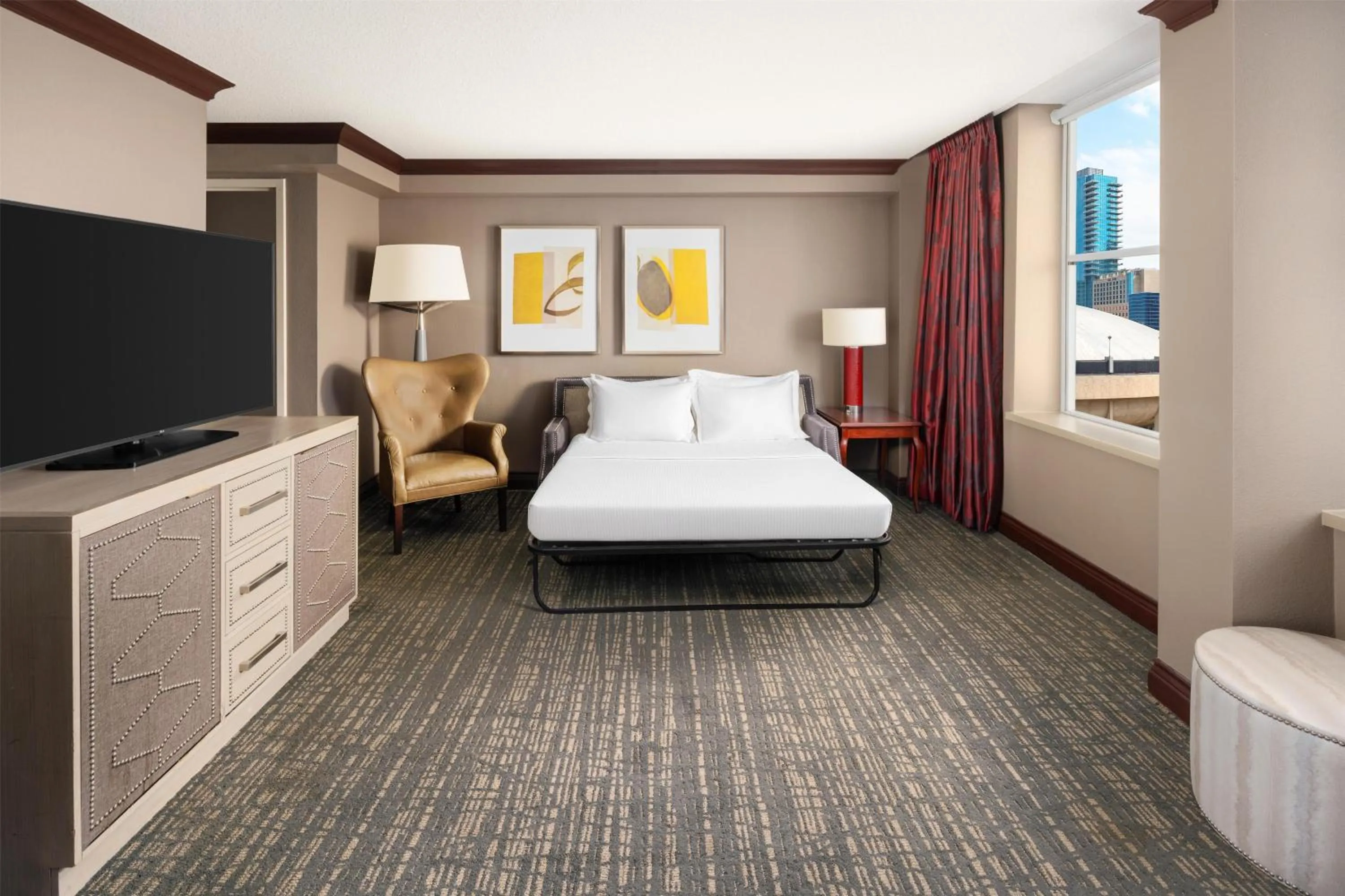 Bed in Hilton Fort Worth